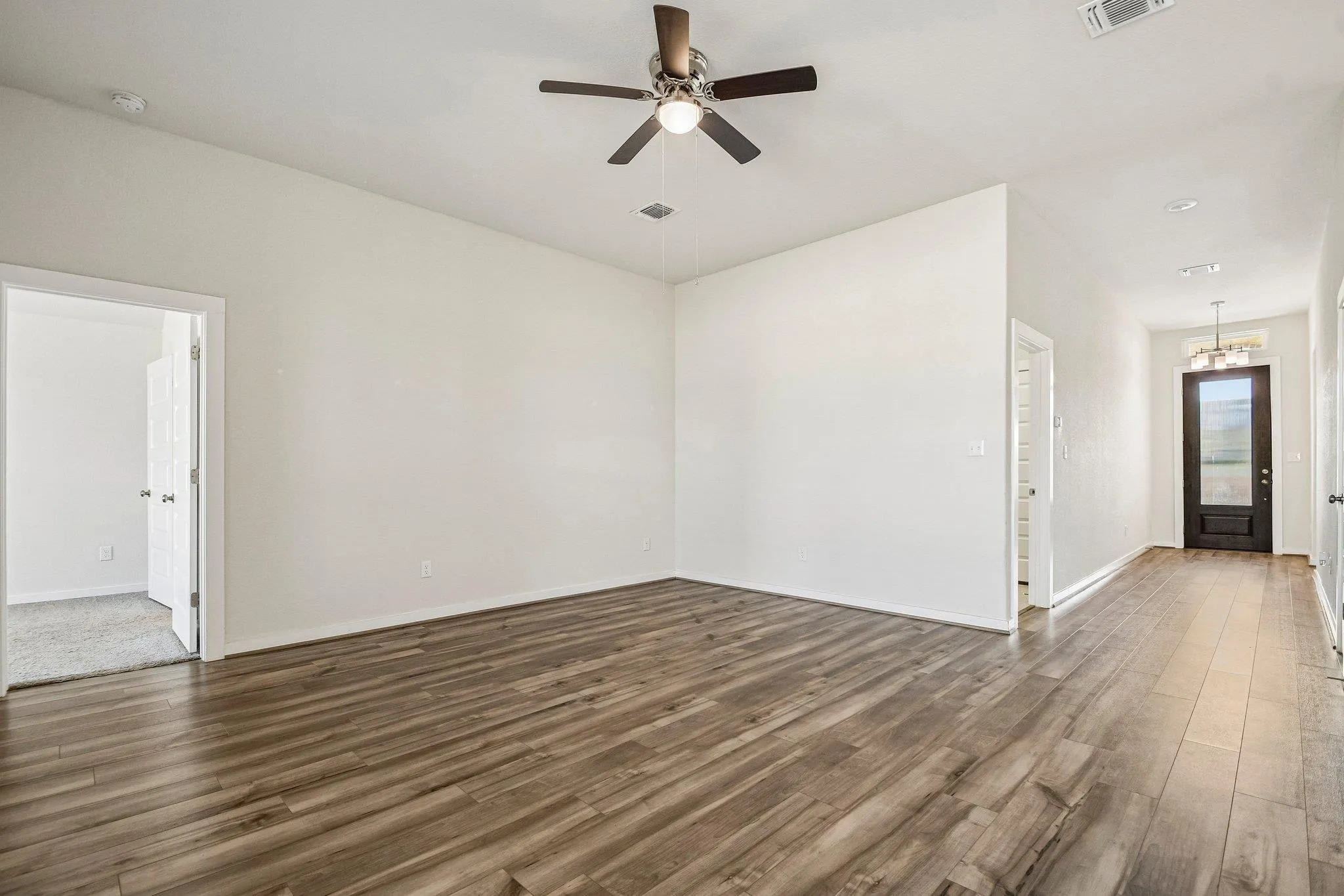 Photo 5 of 116 JOSEPH HAWKINS LN