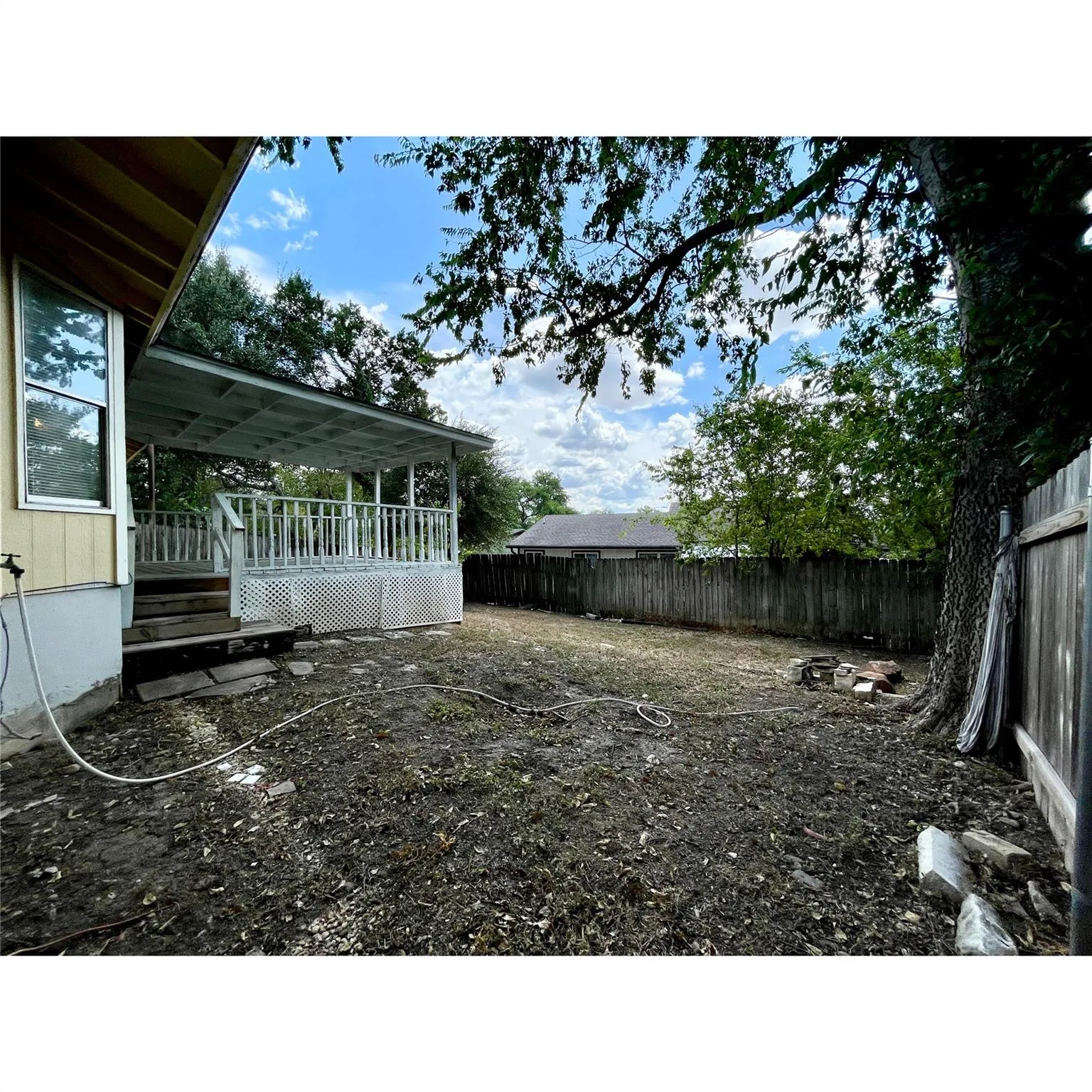 Photo 5 of 5507 FENCE ROW