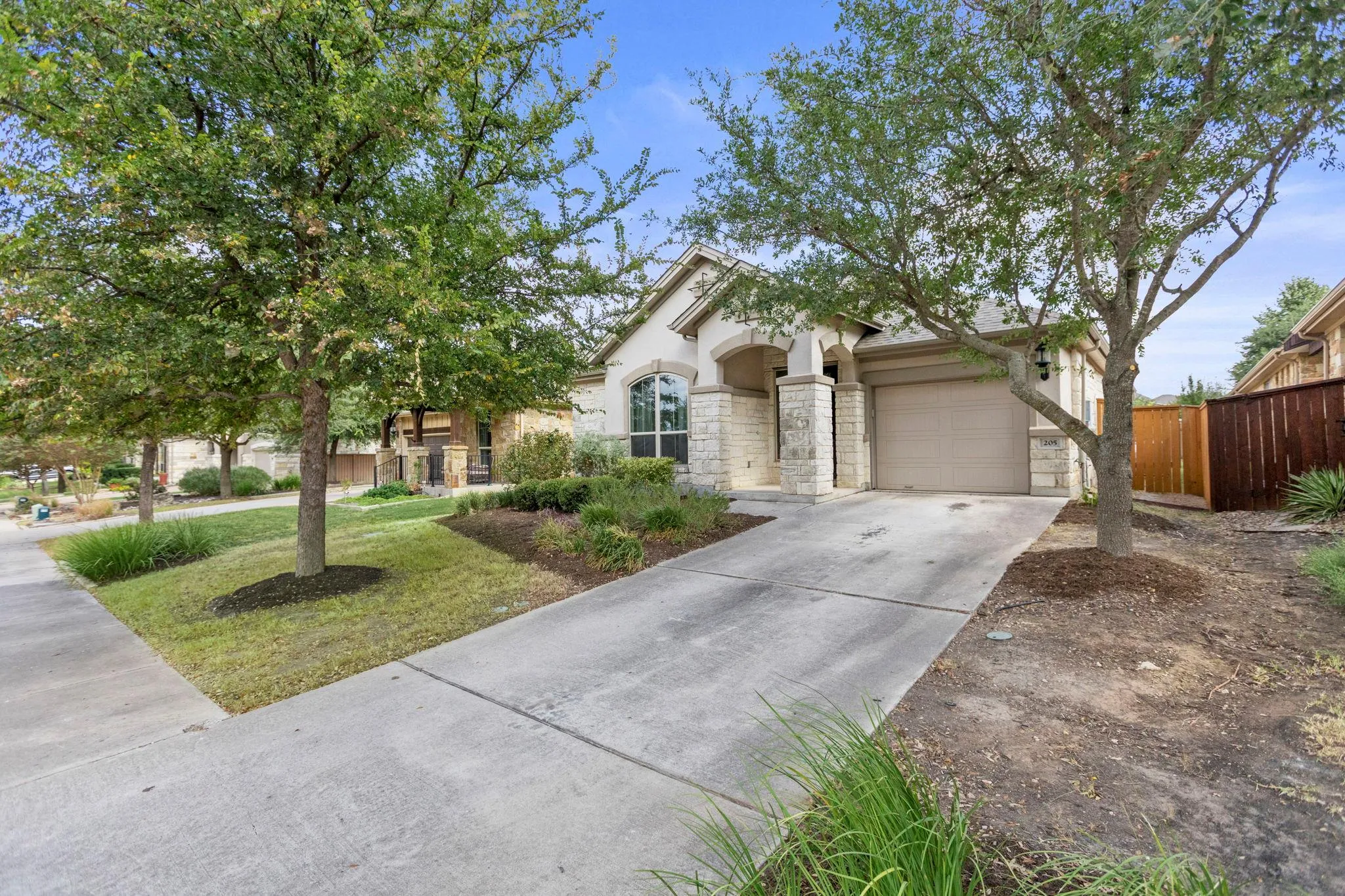 Photo of 205 CHEROKEE ROSE CIR, Georgetown, TX, 78626