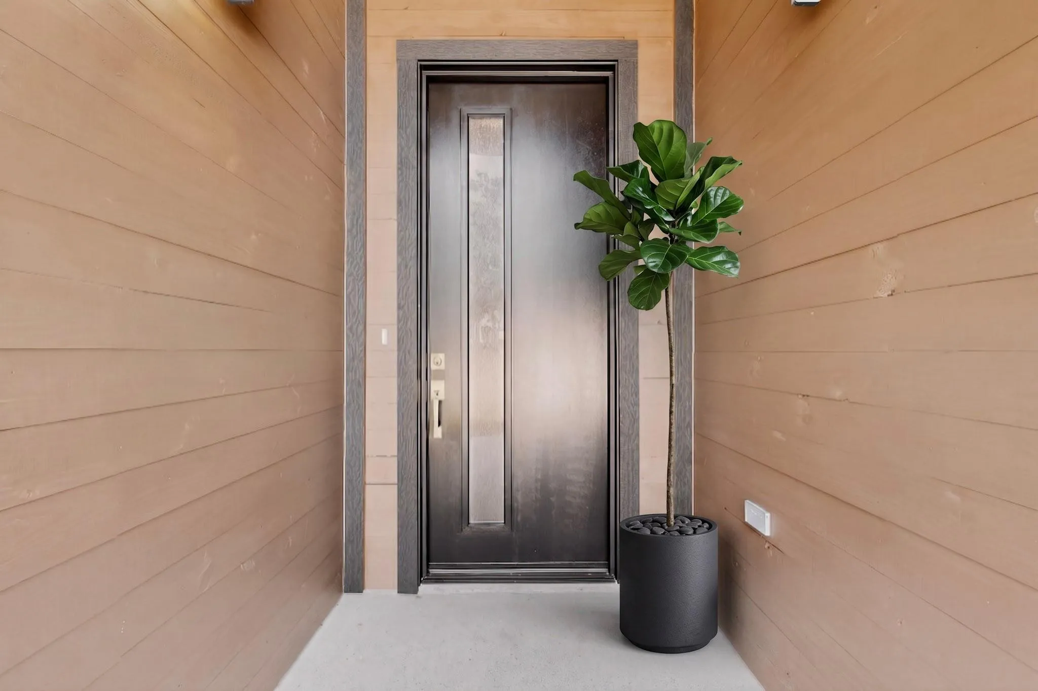 Photo 5 of 137 N POHAKEA DR