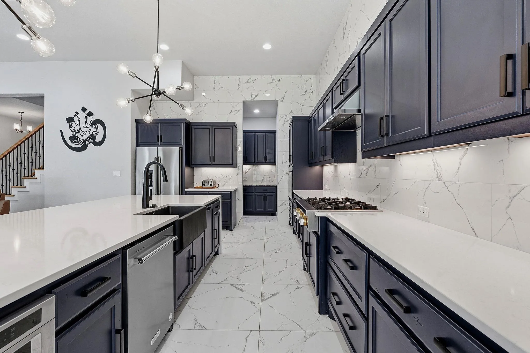 Photo 4 of 413 SUMMERHILL LN