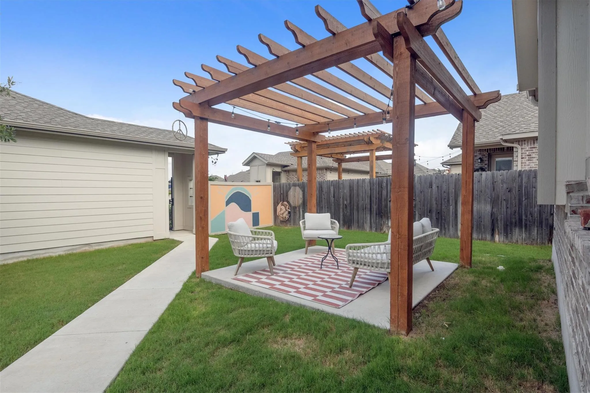 Photo 5 of 17921 LUNGO ST