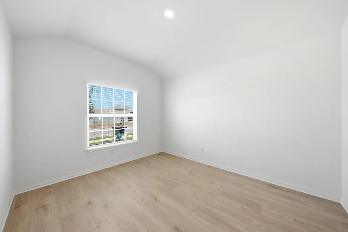 Photo 4 of 217 W LUNA BLUE LN