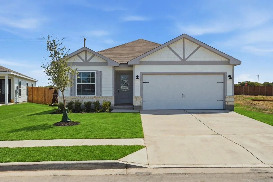 Photo of 217 W LUNA BLUE LN, Jarrell, TX, 76537