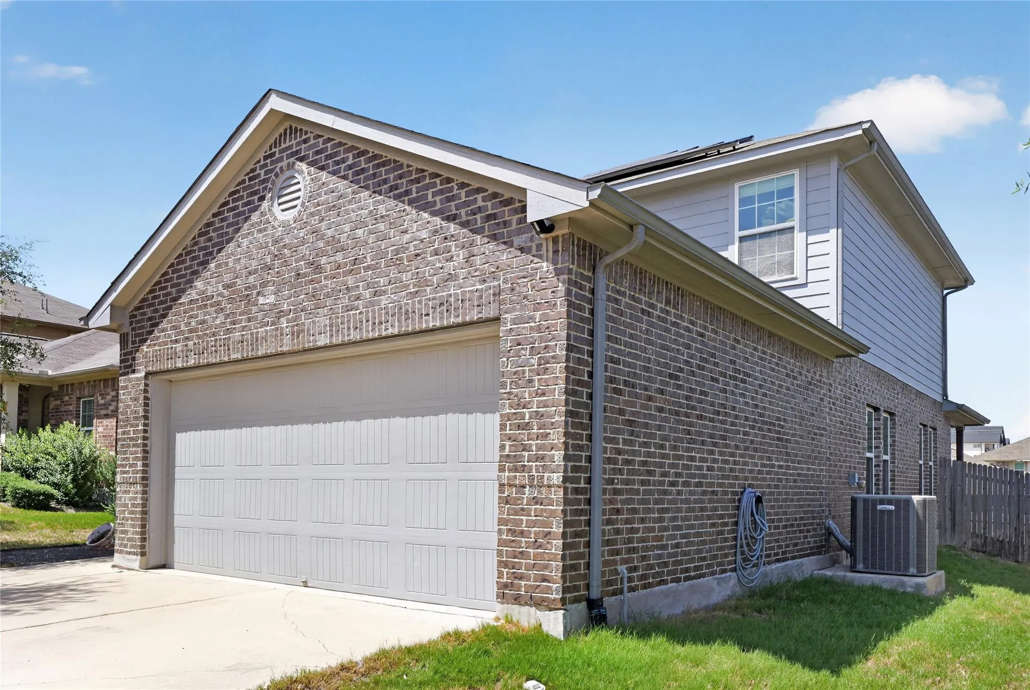 Photo 4 of 13316 KEARNS DR