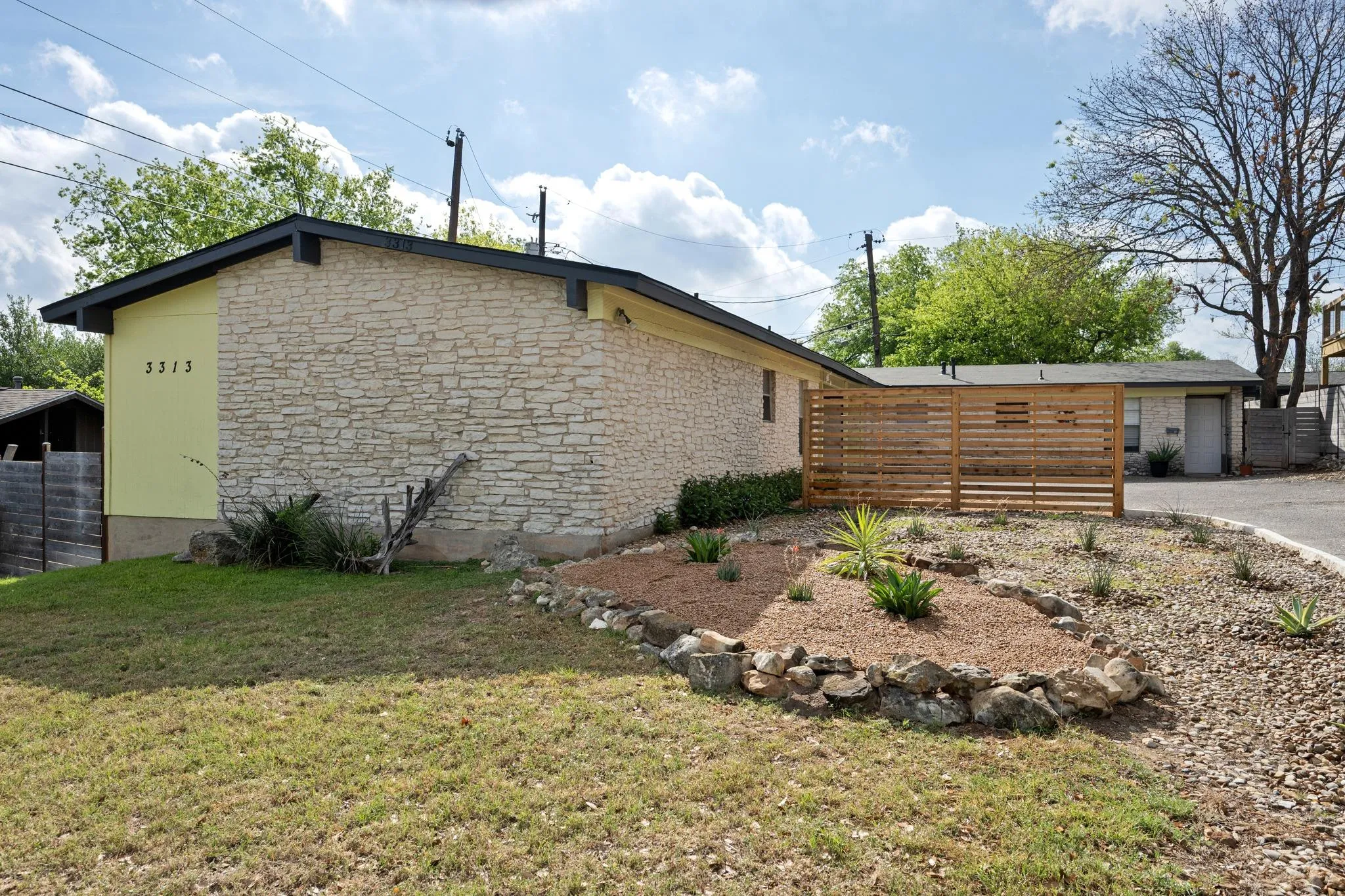 Photo of 3313 S OAK DR, Austin, TX, 78704