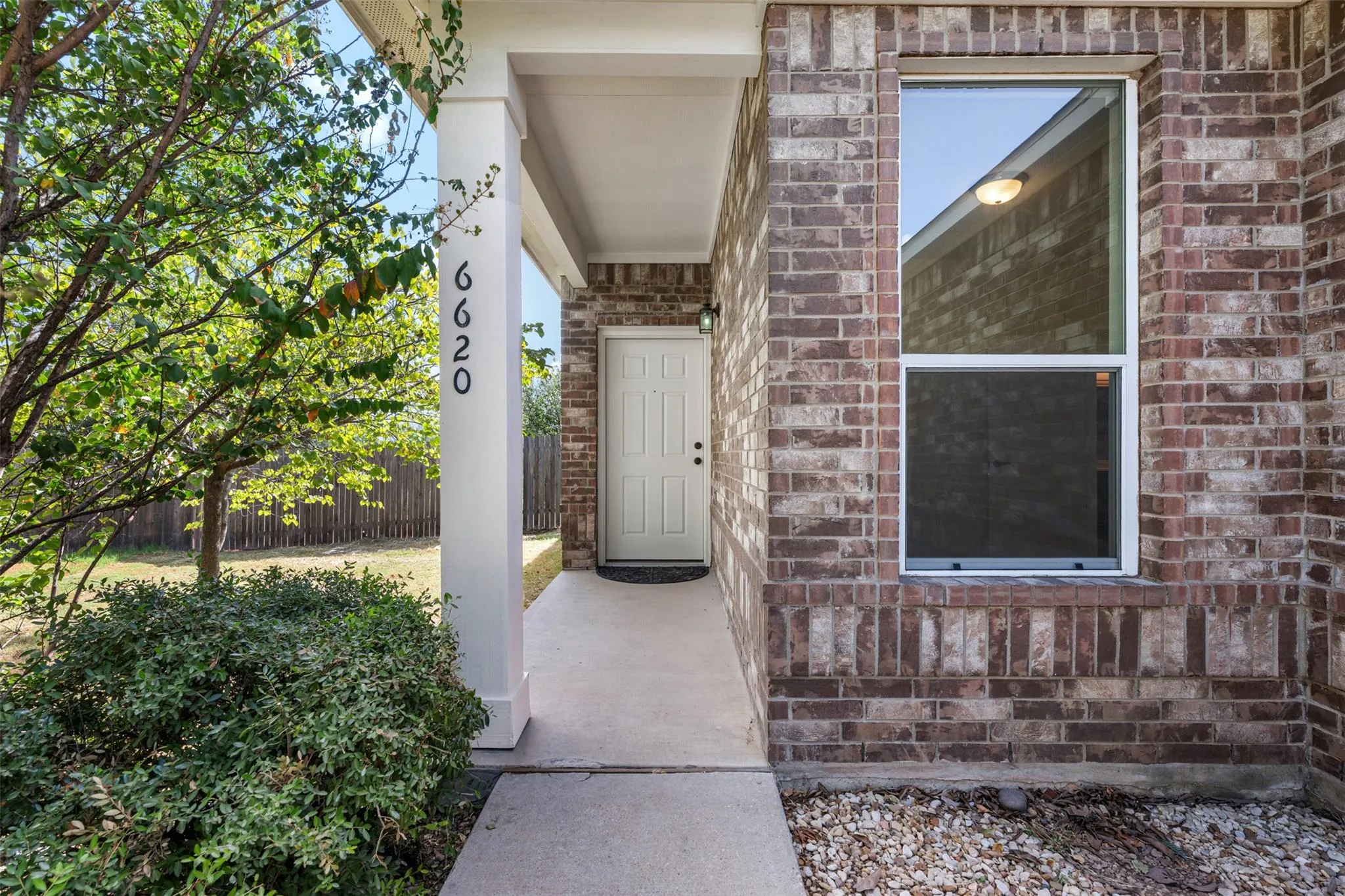 Photo 3 of 6620 KIRKWYND DR