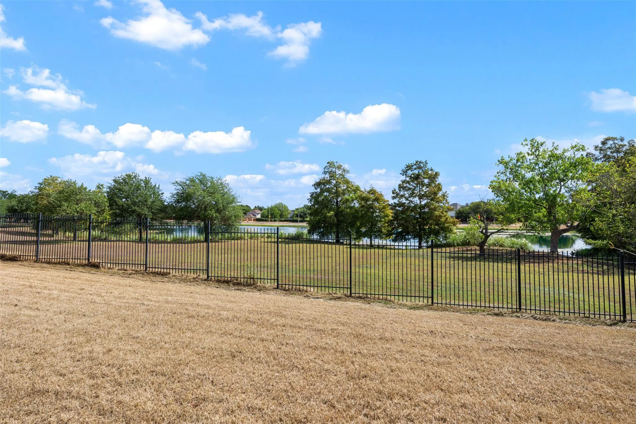 Photo of 6620 KIRKWYND DR, Austin, TX, 78754