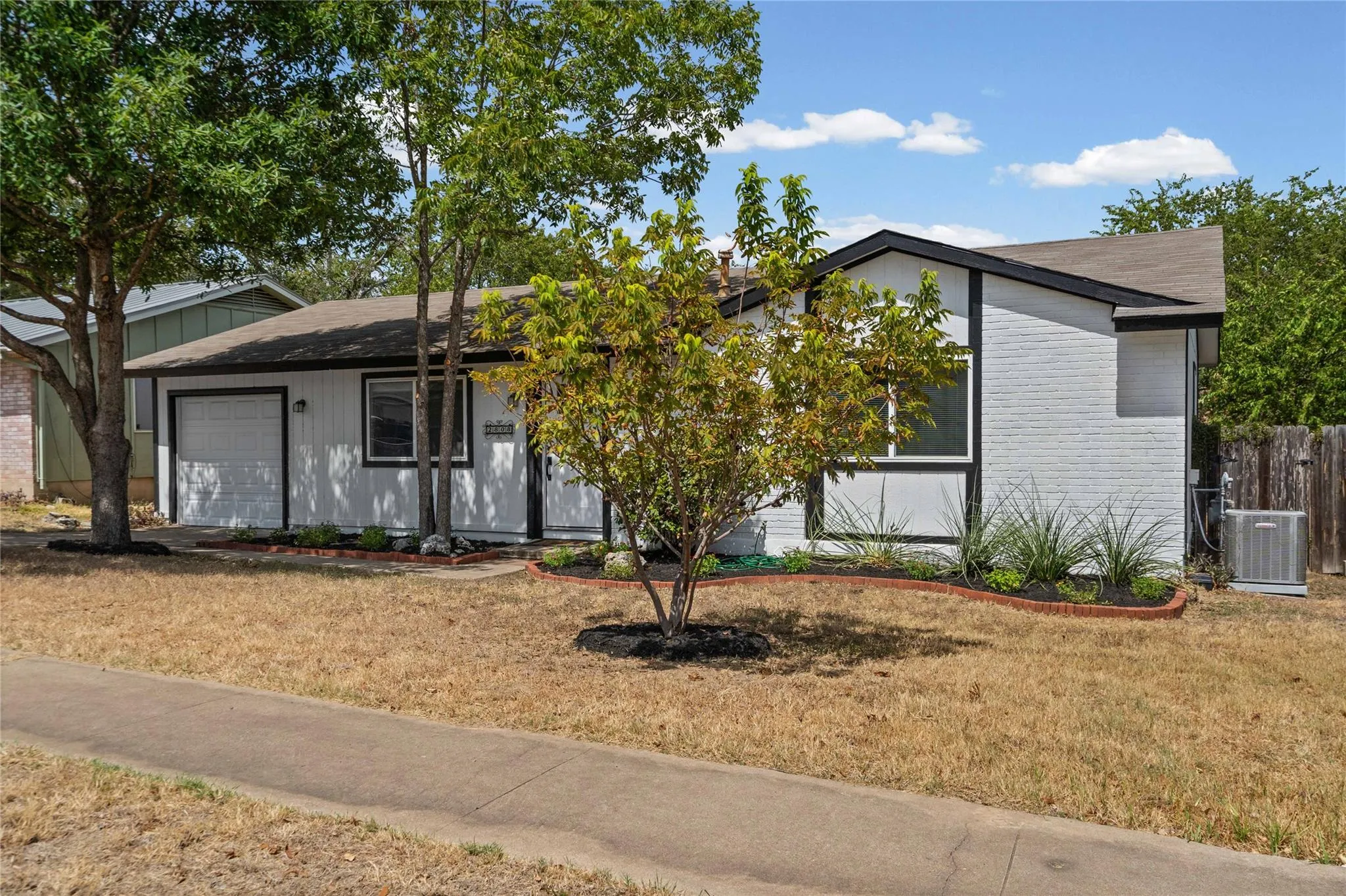 Photo 4 of 2808 DILLION HILL DR