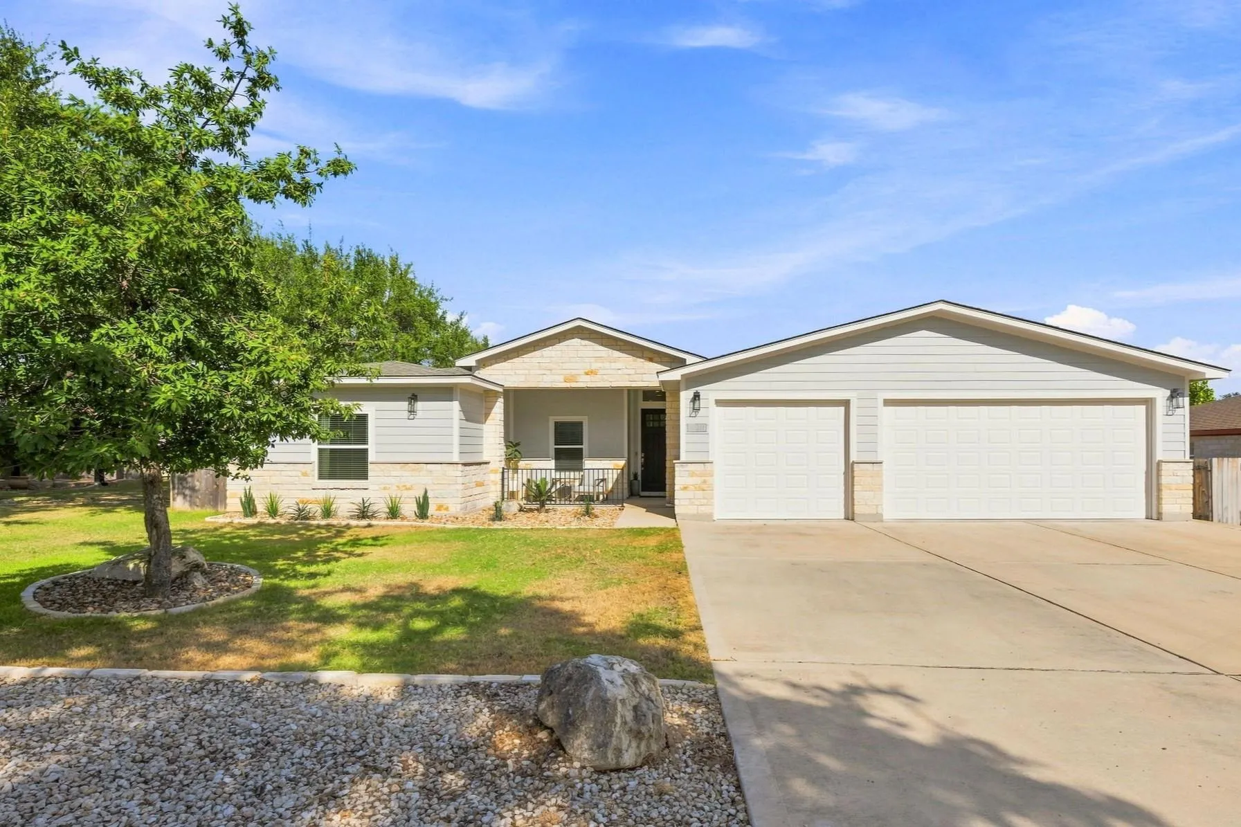 Photo of 2111 AMERICAN DR, Lago Vista, TX, 78645