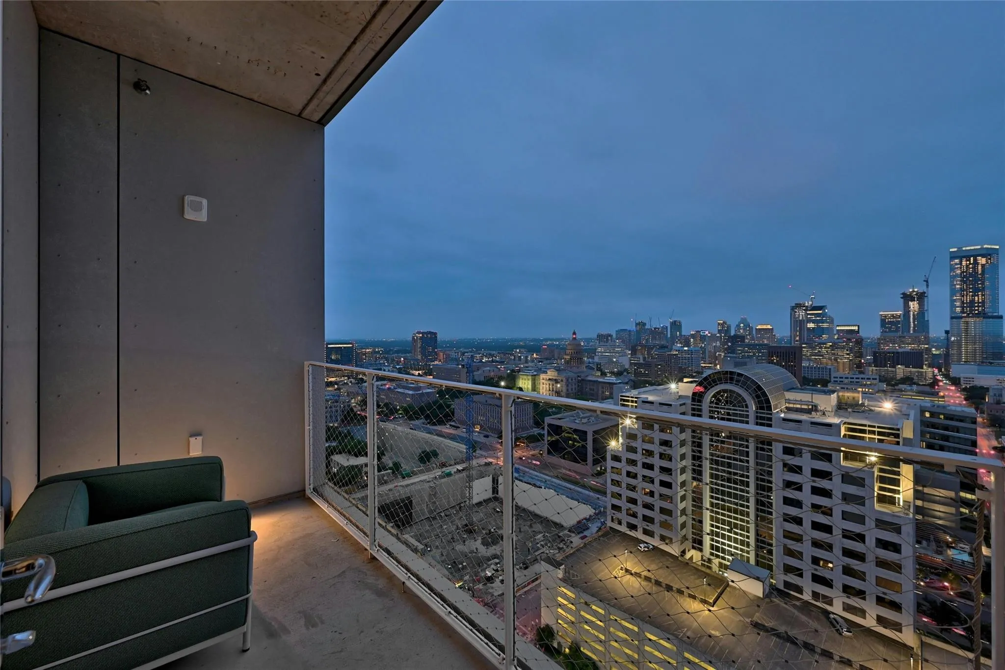 Photo 5 of 313 W 17TH ST #2406