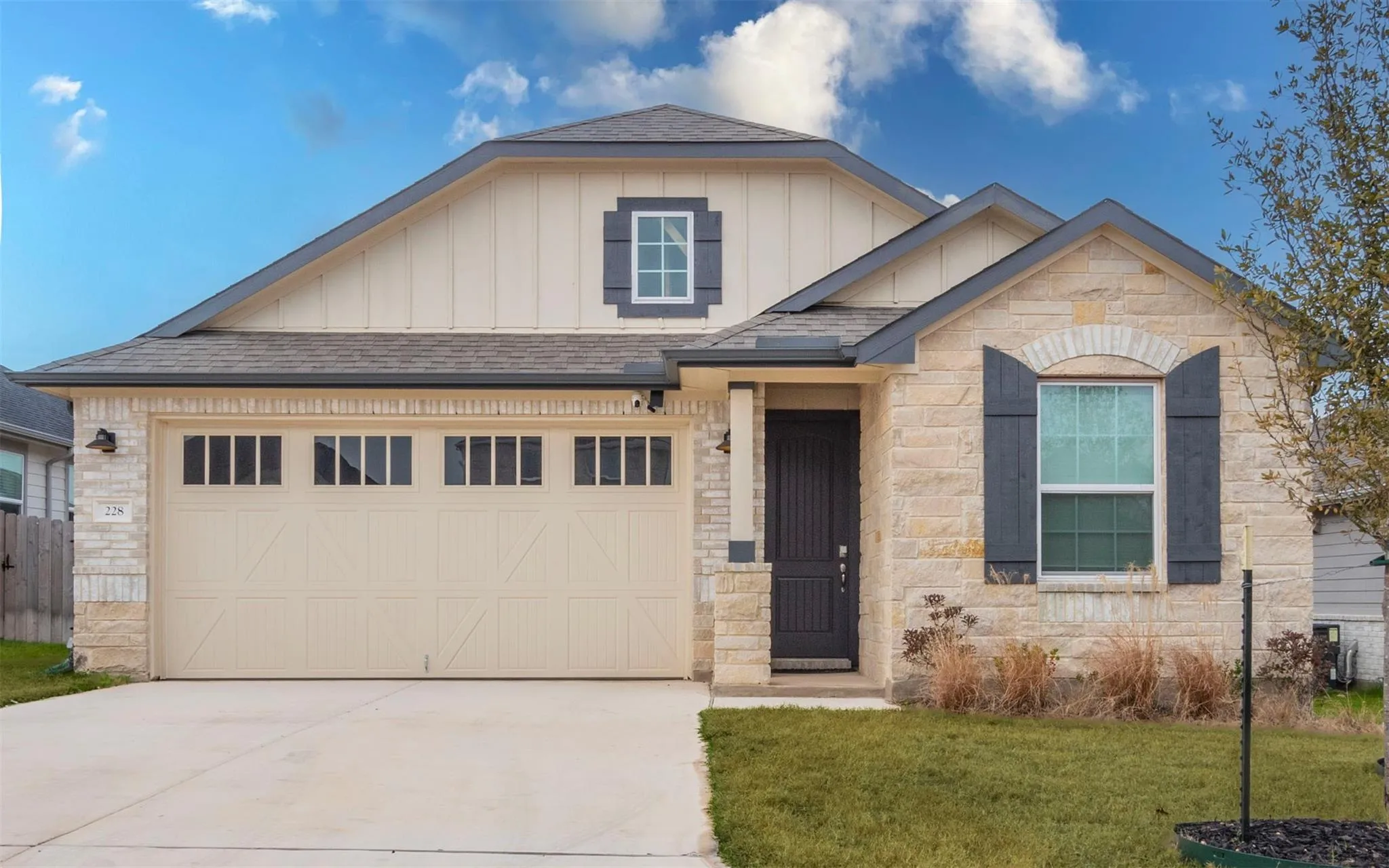 Photo of 228 CITATION DR, Jarrell, TX, 76537
