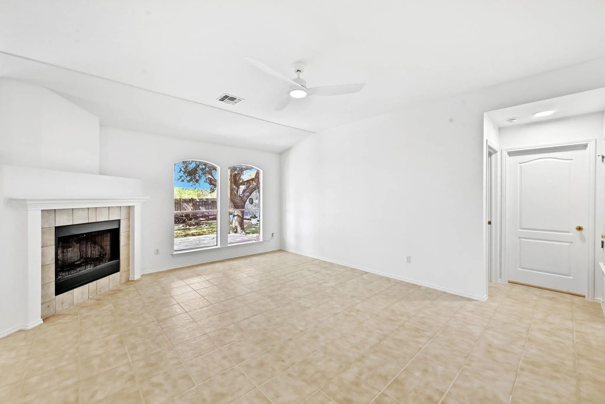 Photo 5 of 630 MASONWOOD DR