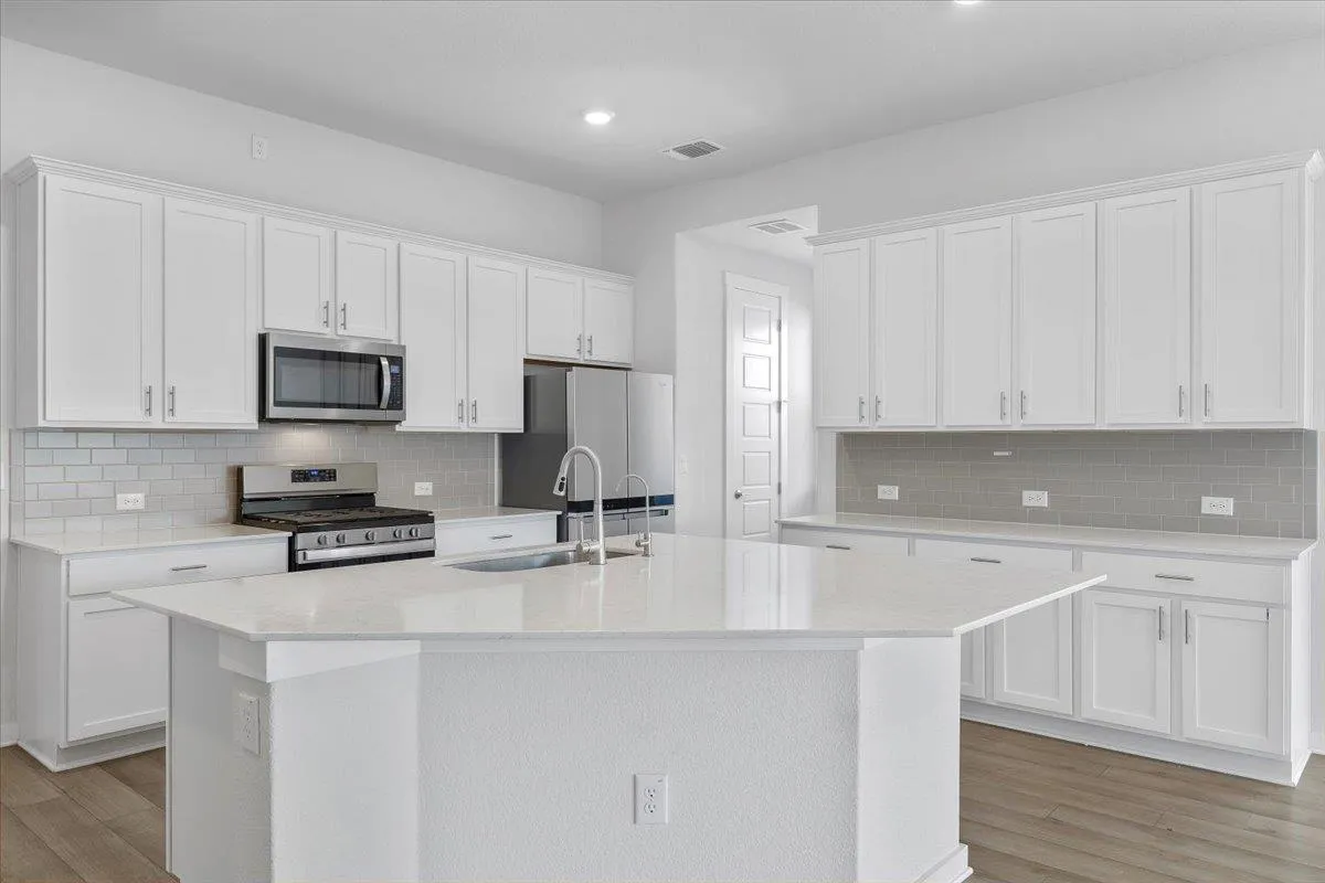 Photo 5 of 432 DEERPATH ST