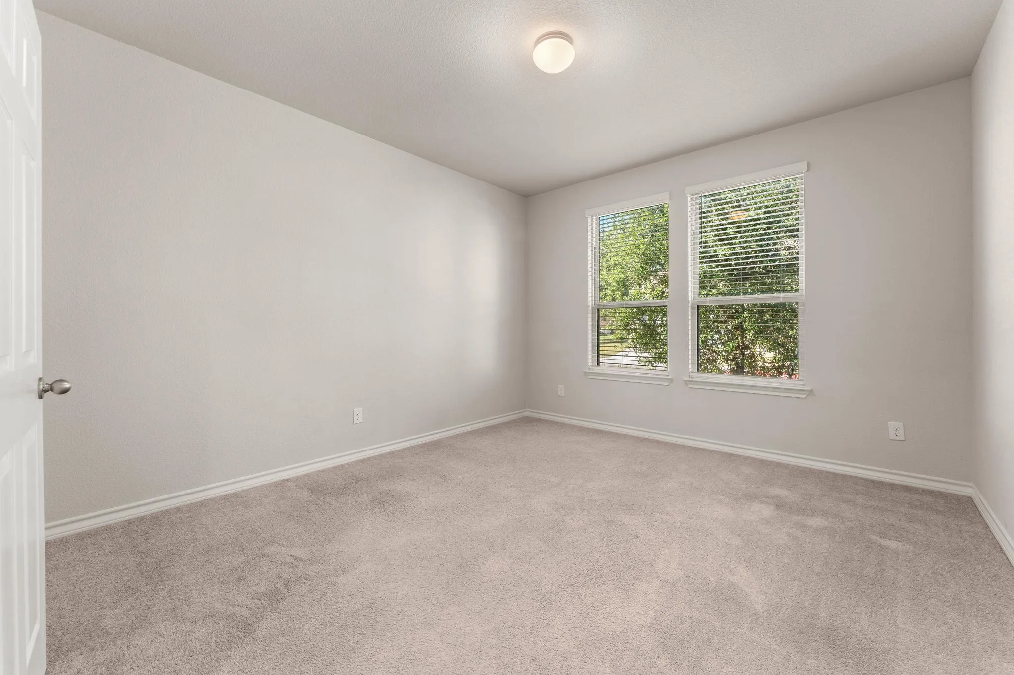 Photo 5 of 740 ALISO TRL