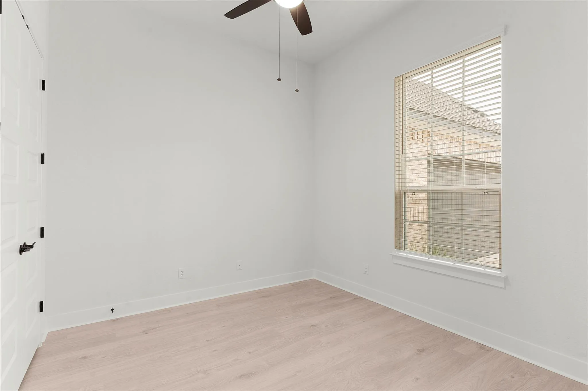 Photo 5 of 1612 WILLOW BEAN DR