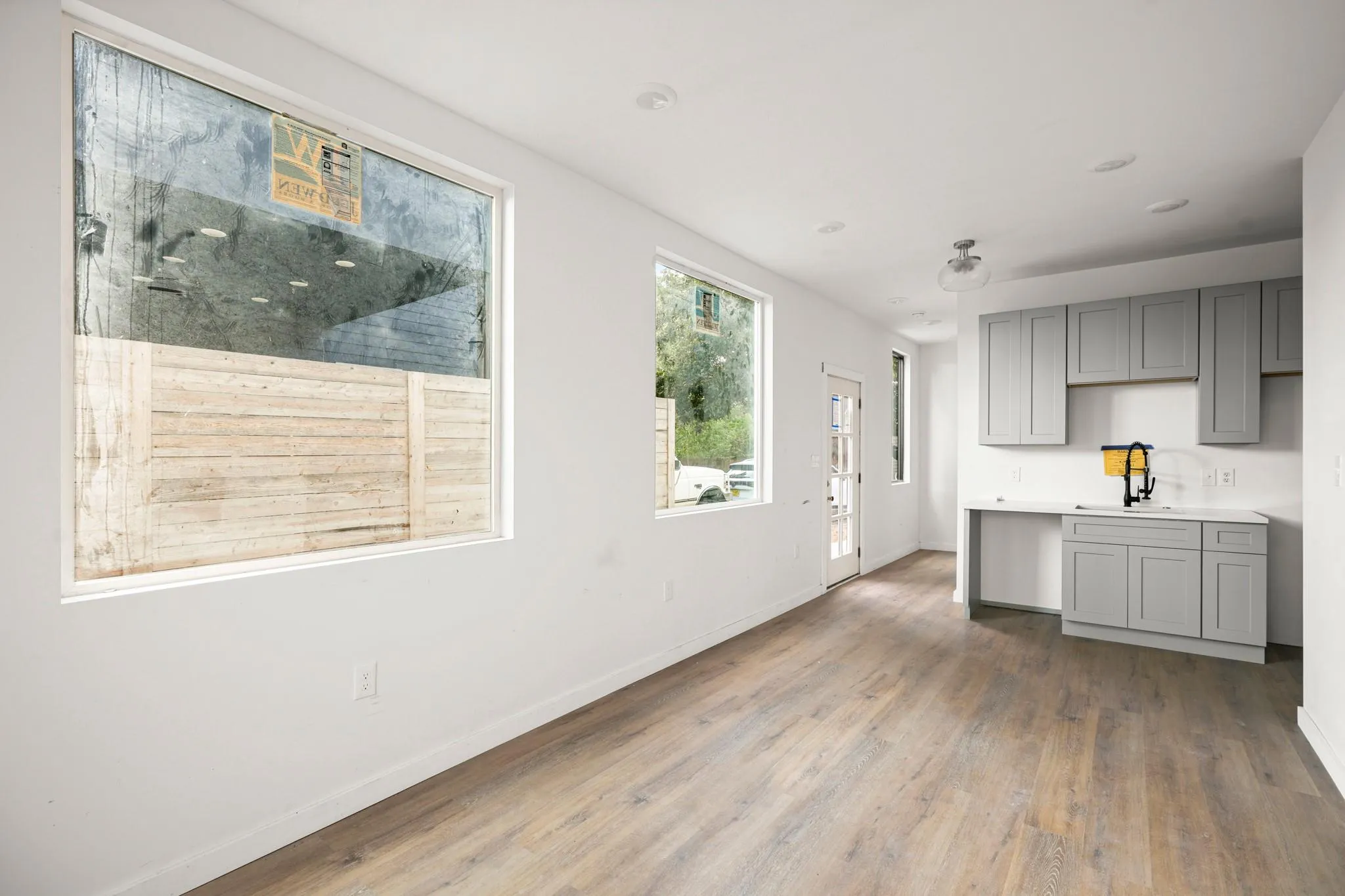 Photo 2 of 1706 REDD ST #2