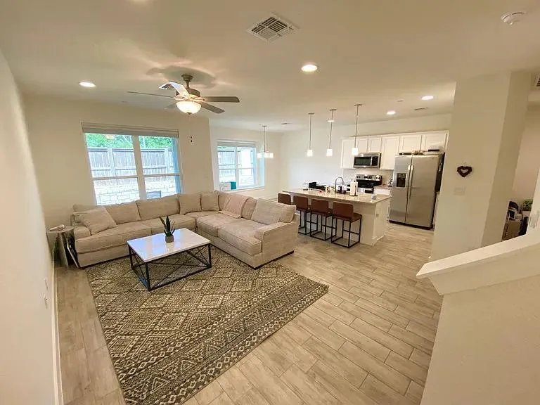 Photo 2 of 11312 GADSEN LN