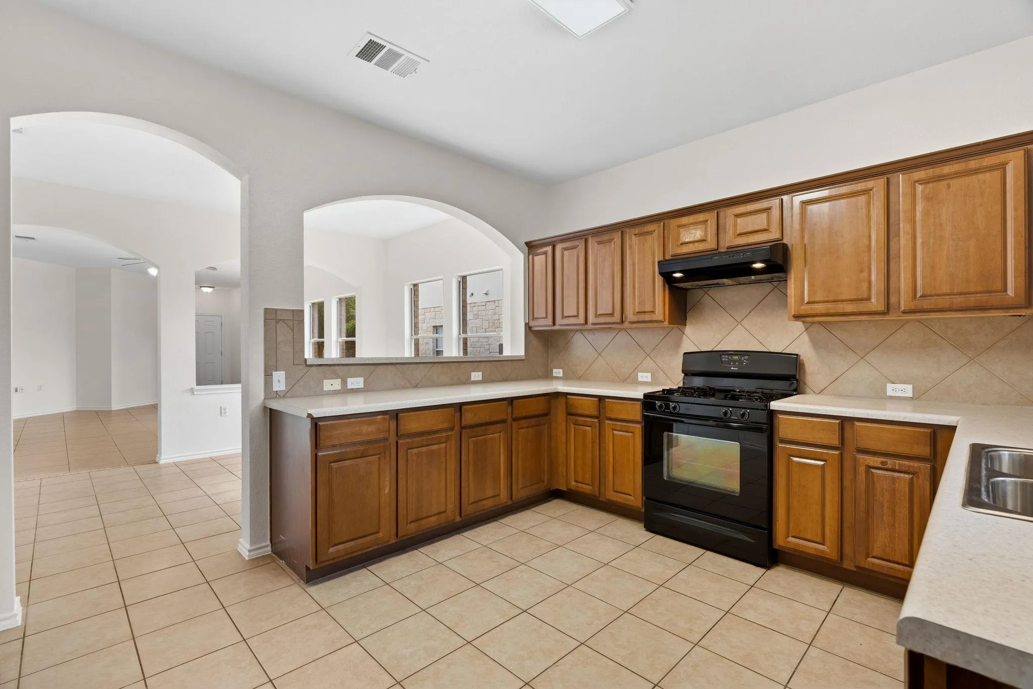Photo 5 of 11016 LIBERTY FARMS DR