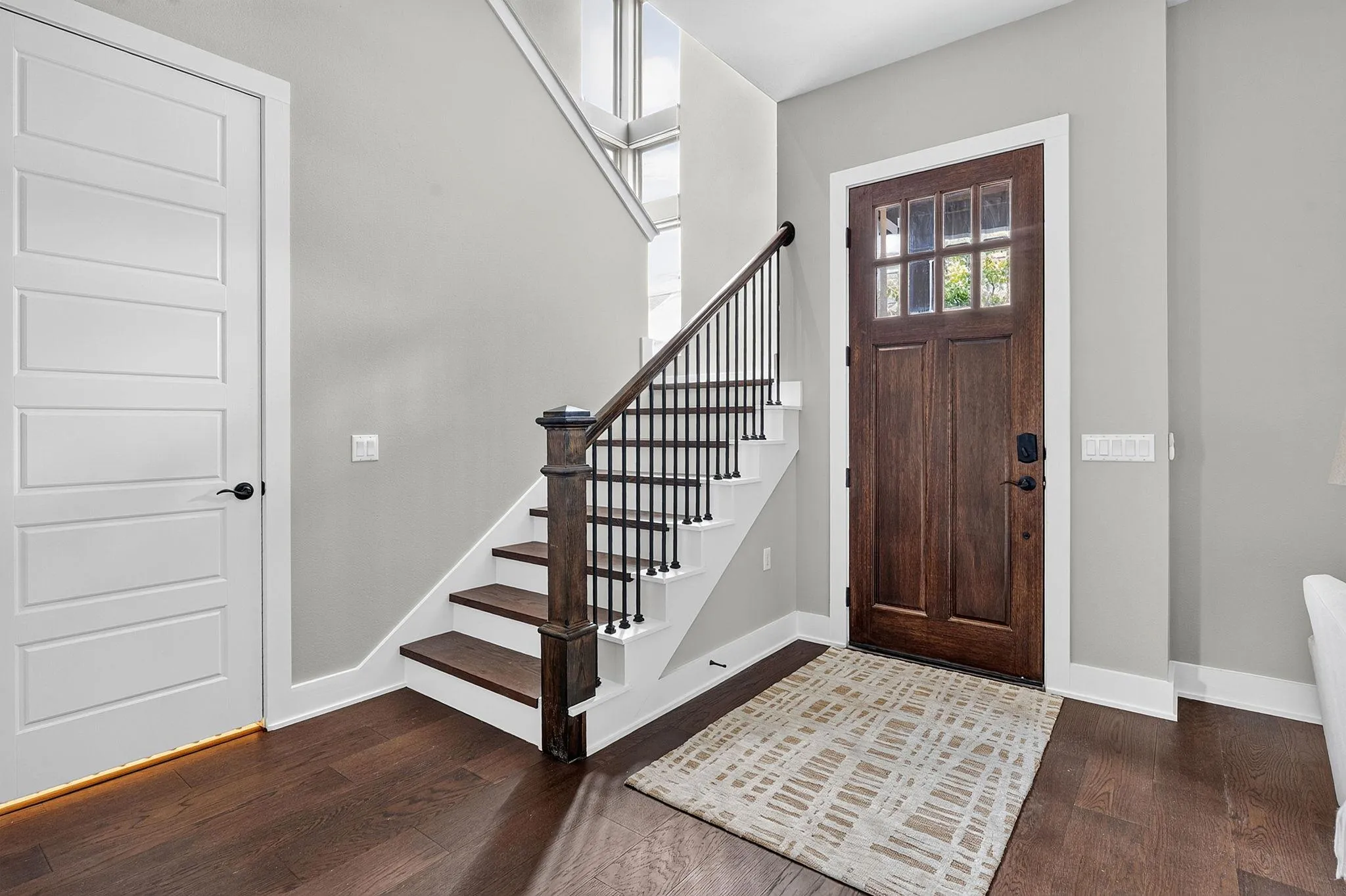 Photo 5 of 4312 VAUGHAN ST