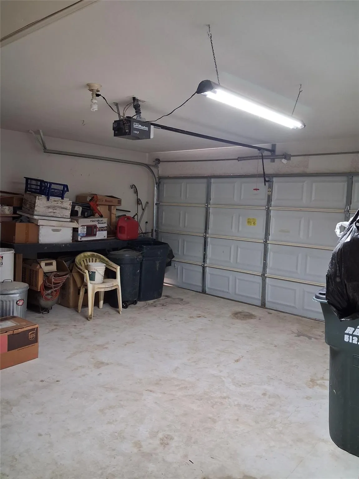 Photo 4 of 1101 DOWNRIDGE DR