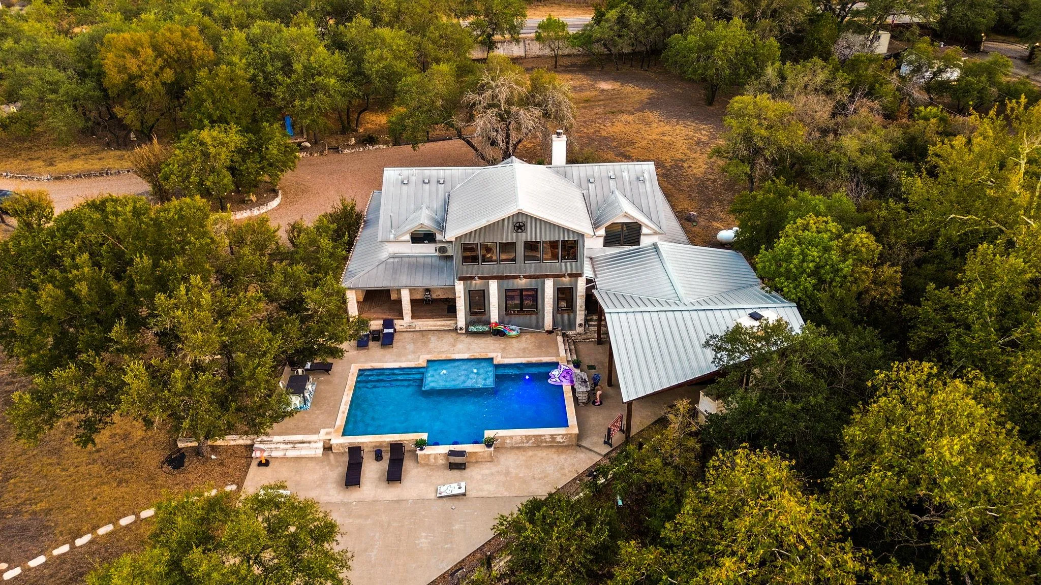 Photo 4 of 3114 PACE BEND RD S