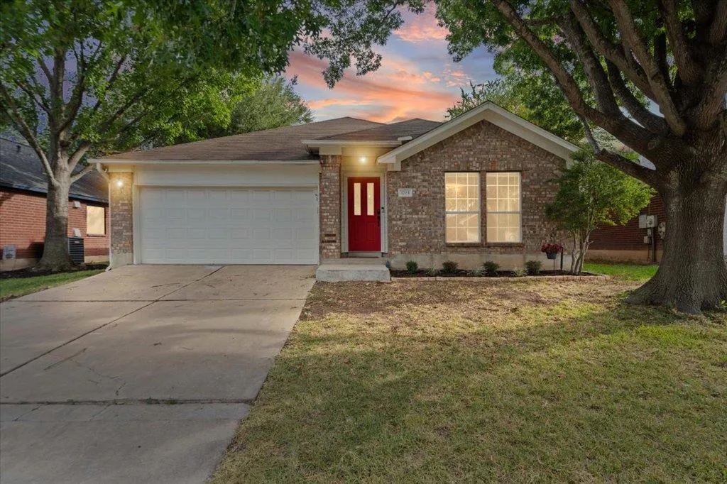 Photo 2 of 1703 FAST FILLY AVE