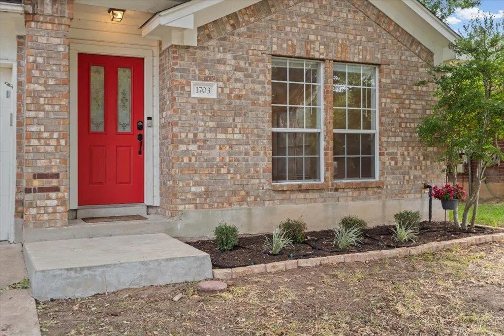 Photo 4 of 1703 FAST FILLY AVE