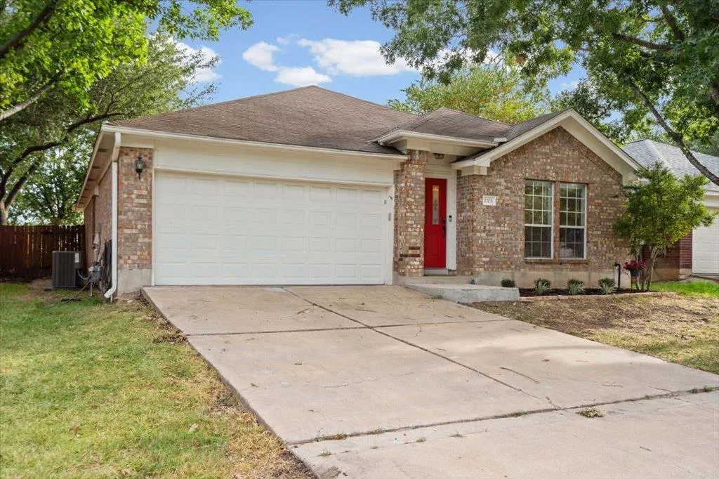 Photo 3 of 1703 FAST FILLY AVE