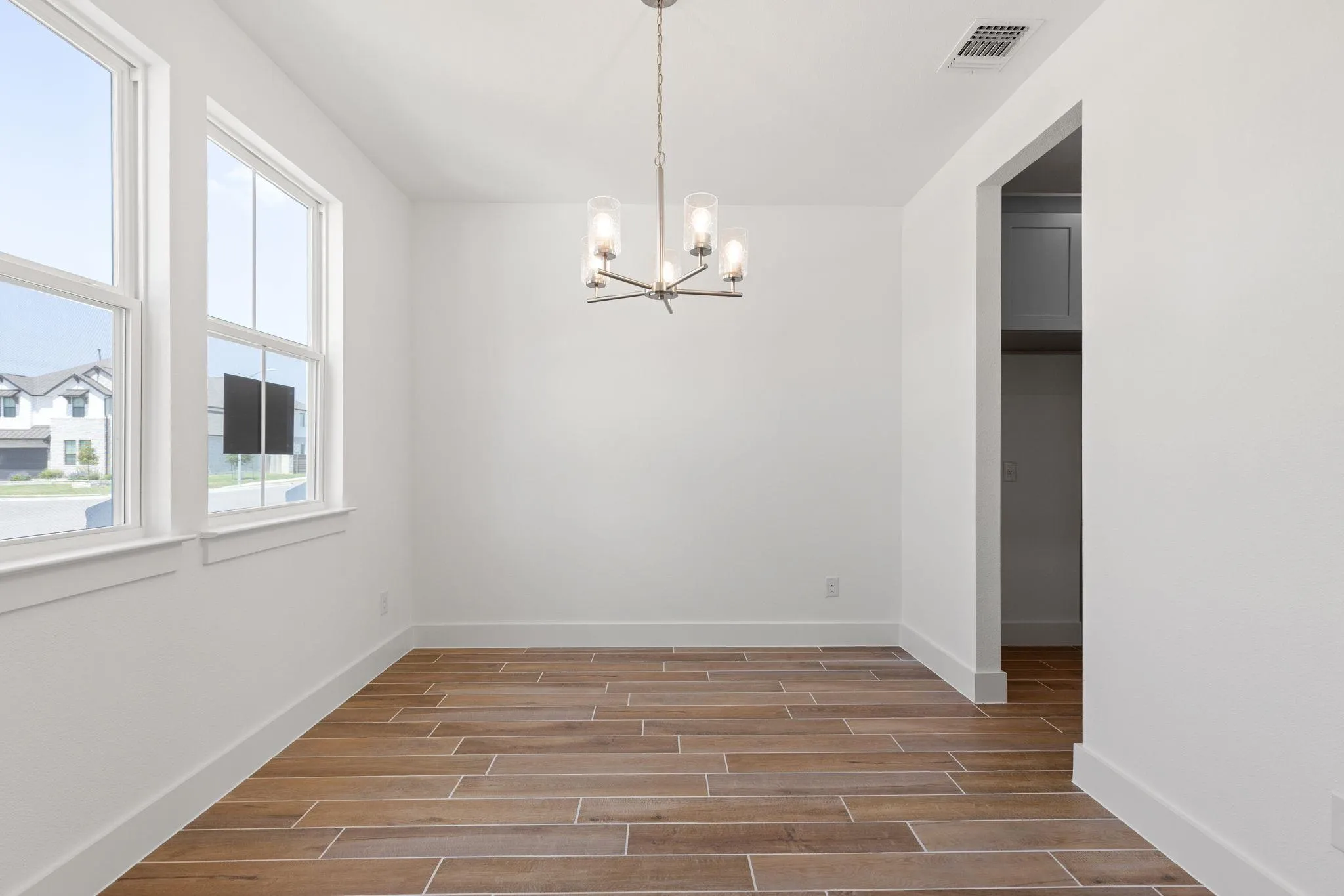Photo 4 of 19133 ARIEL ELENA WAY