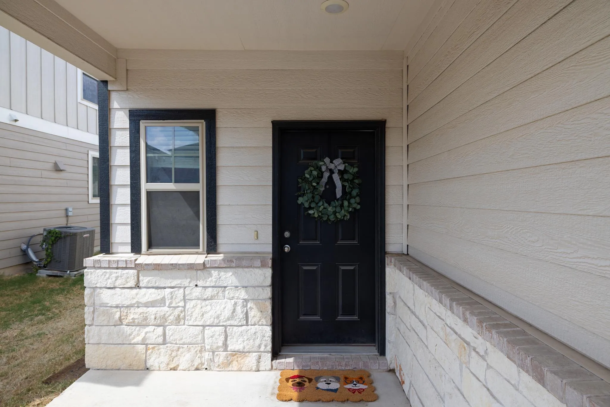 Photo 2 of 309 BLACK ALDER ST