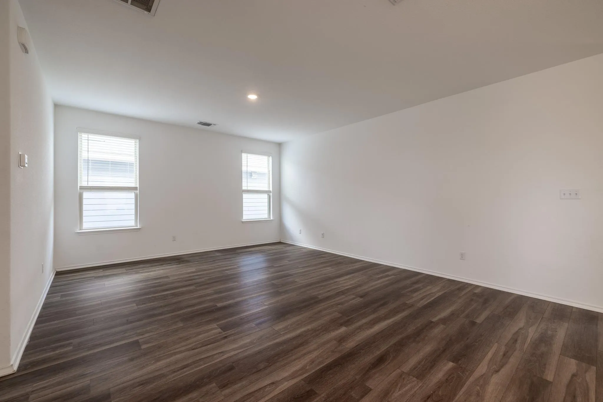 Photo 5 of 309 BLACK ALDER ST