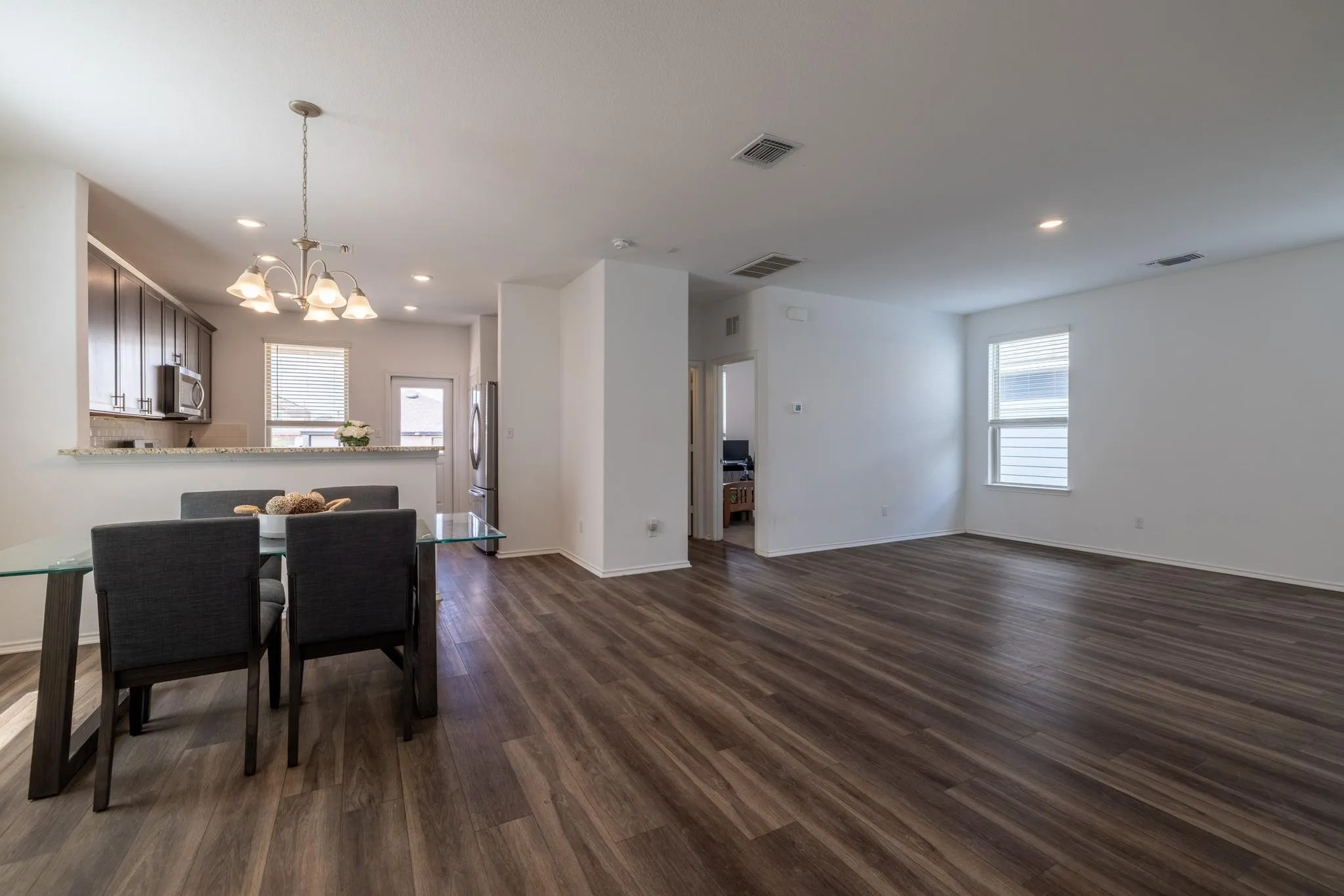 Photo 3 of 309 BLACK ALDER ST