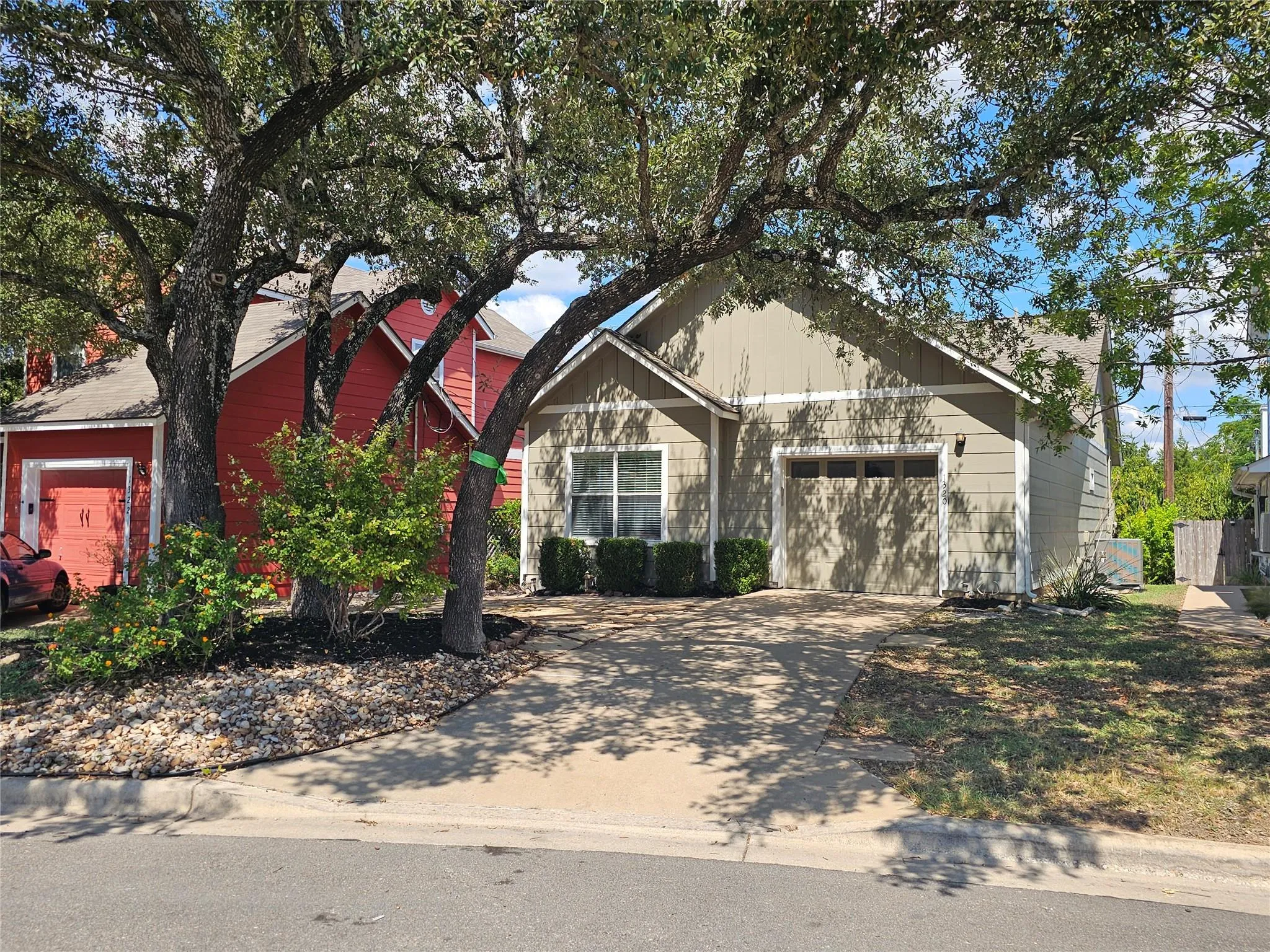 Photo of 1320 E 3RD ST, Georgetown, TX, 78626