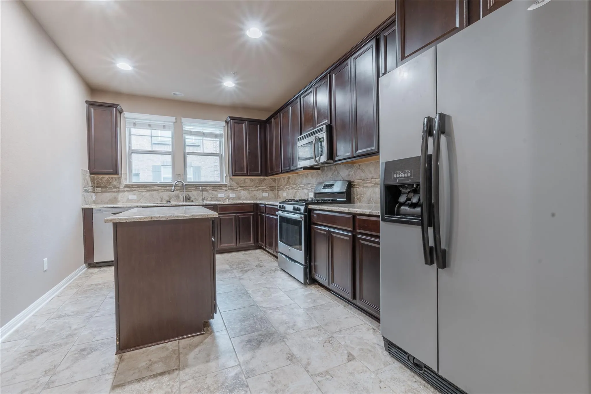 Photo 3 of 7220 WYOMING SPRINGS DR #203