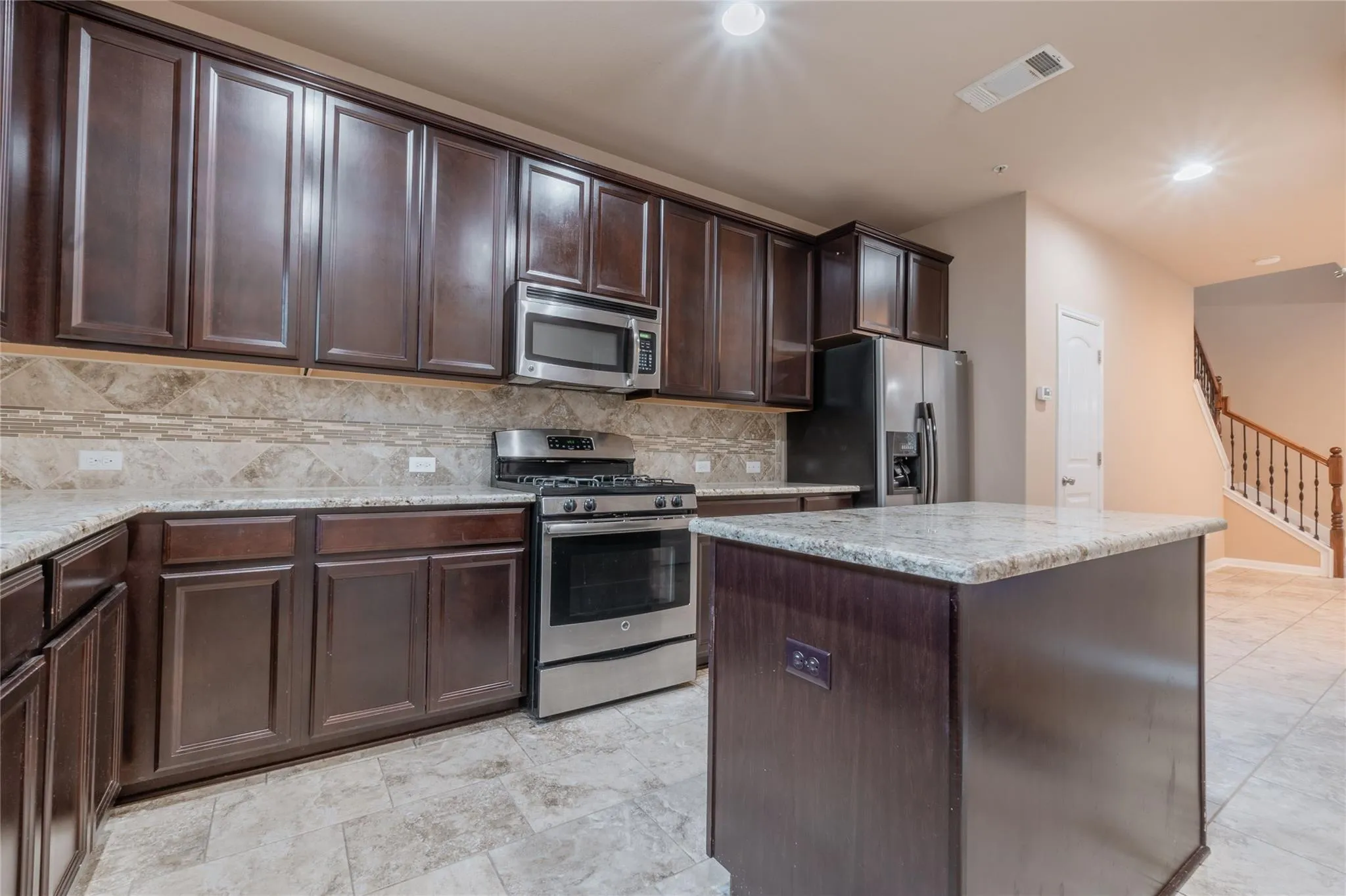 Photo 4 of 7220 WYOMING SPRINGS DR #203