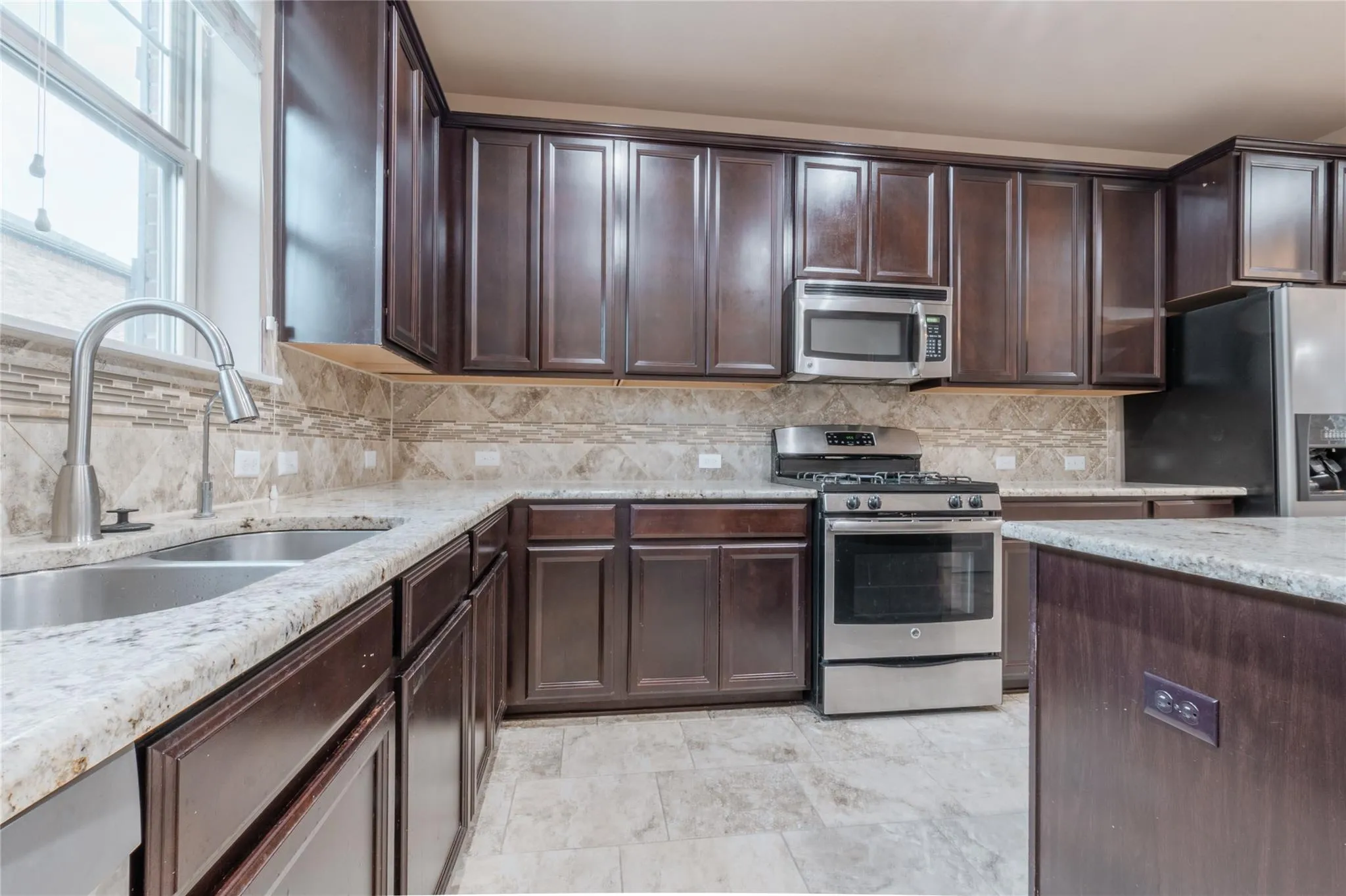 Photo 5 of 7220 WYOMING SPRINGS DR #203