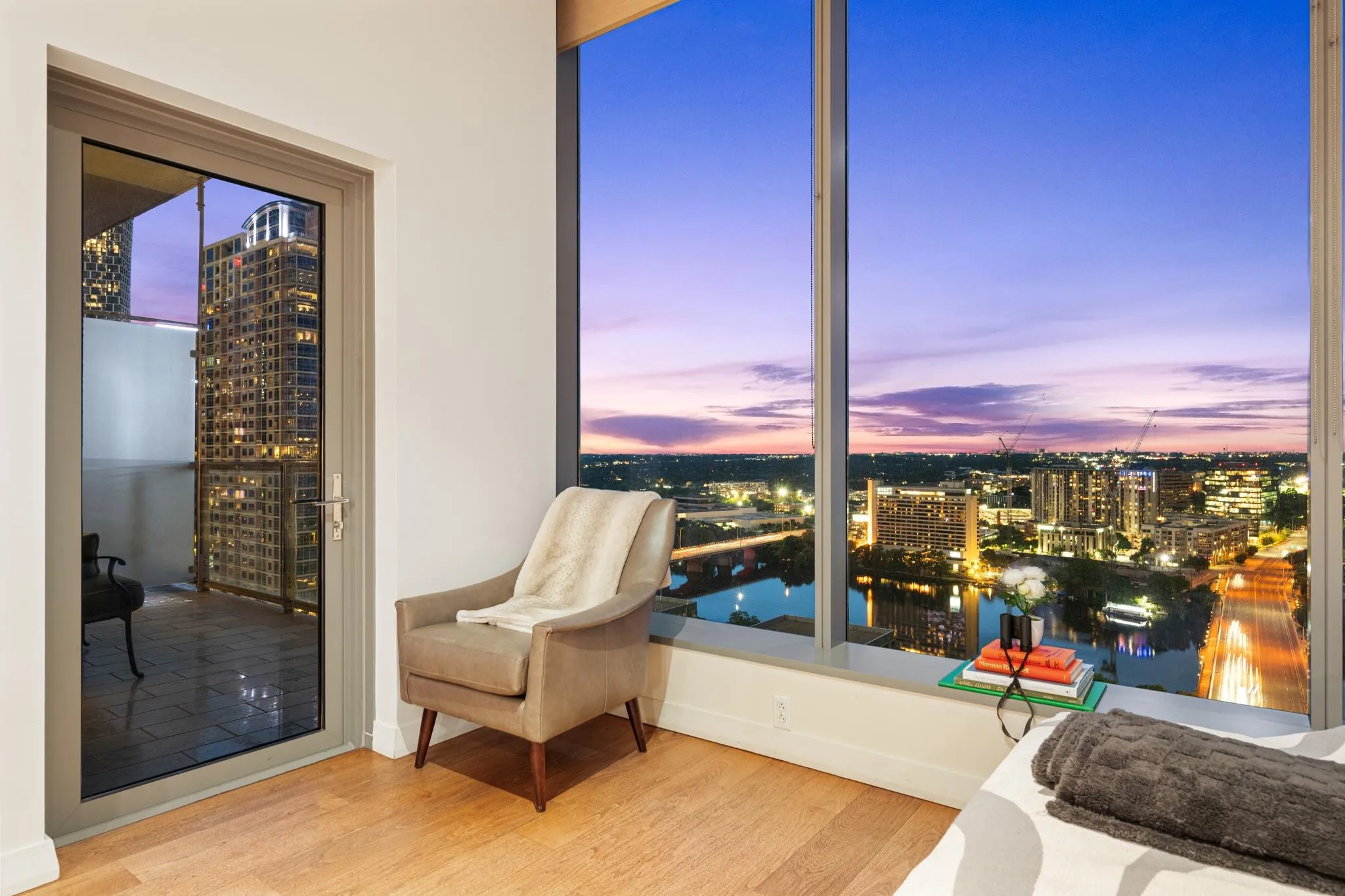 Photo of 210 LAVACA ST #1902, Austin, TX, 78701