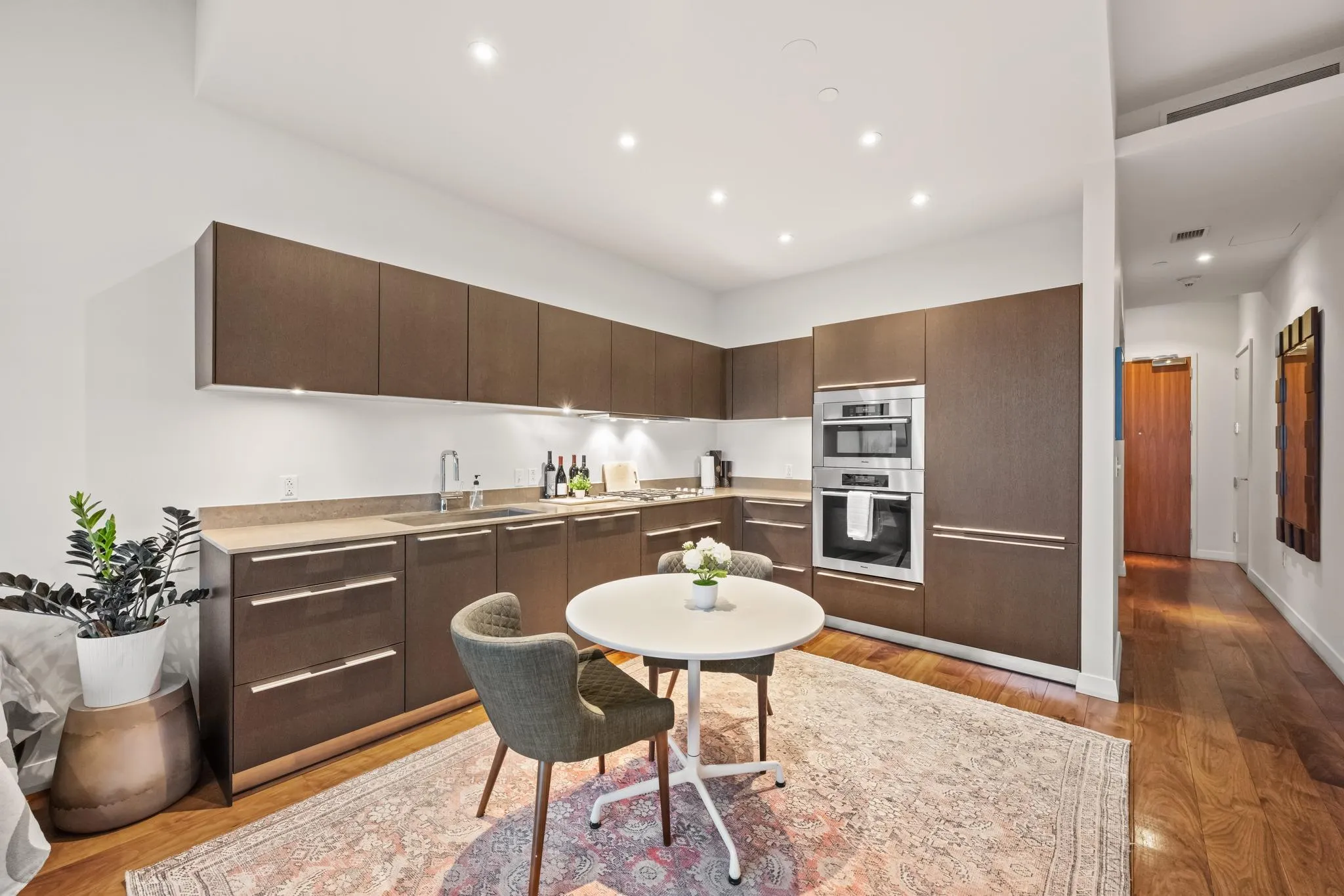 Photo 5 of 210 LAVACA ST #1902