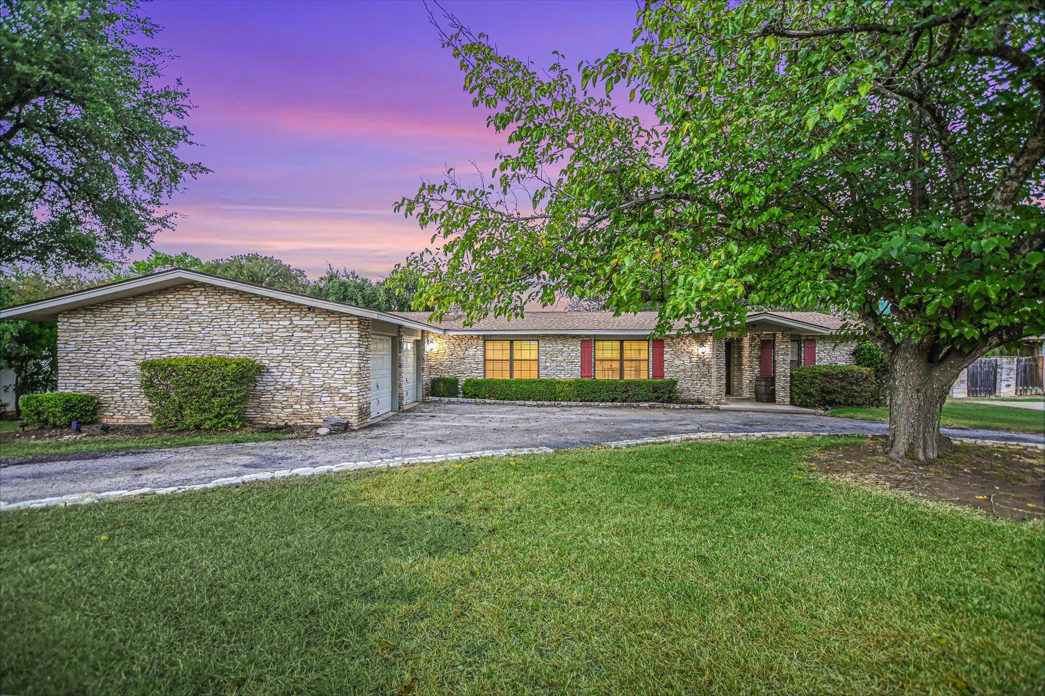 Photo of 1004 BISCAYNE CV SW, Lakeway, TX, 78734