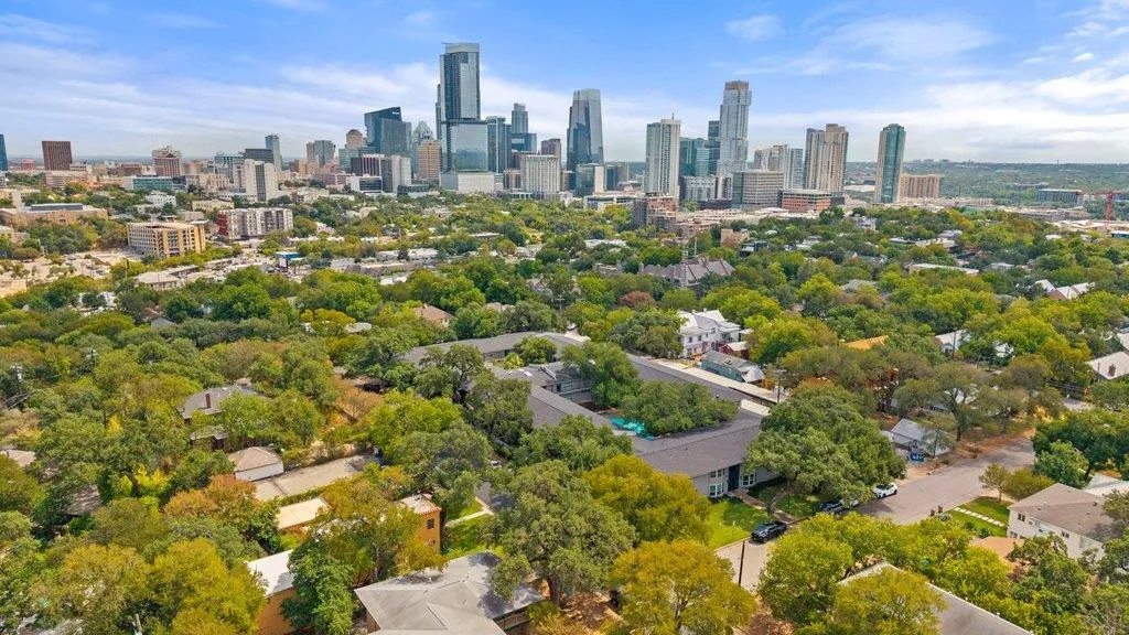 Photo of 1210 WINDSOR RD #209, Austin, TX, 78703