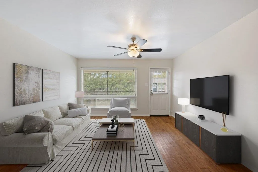 Photo 5 of 1210 WINDSOR RD #209