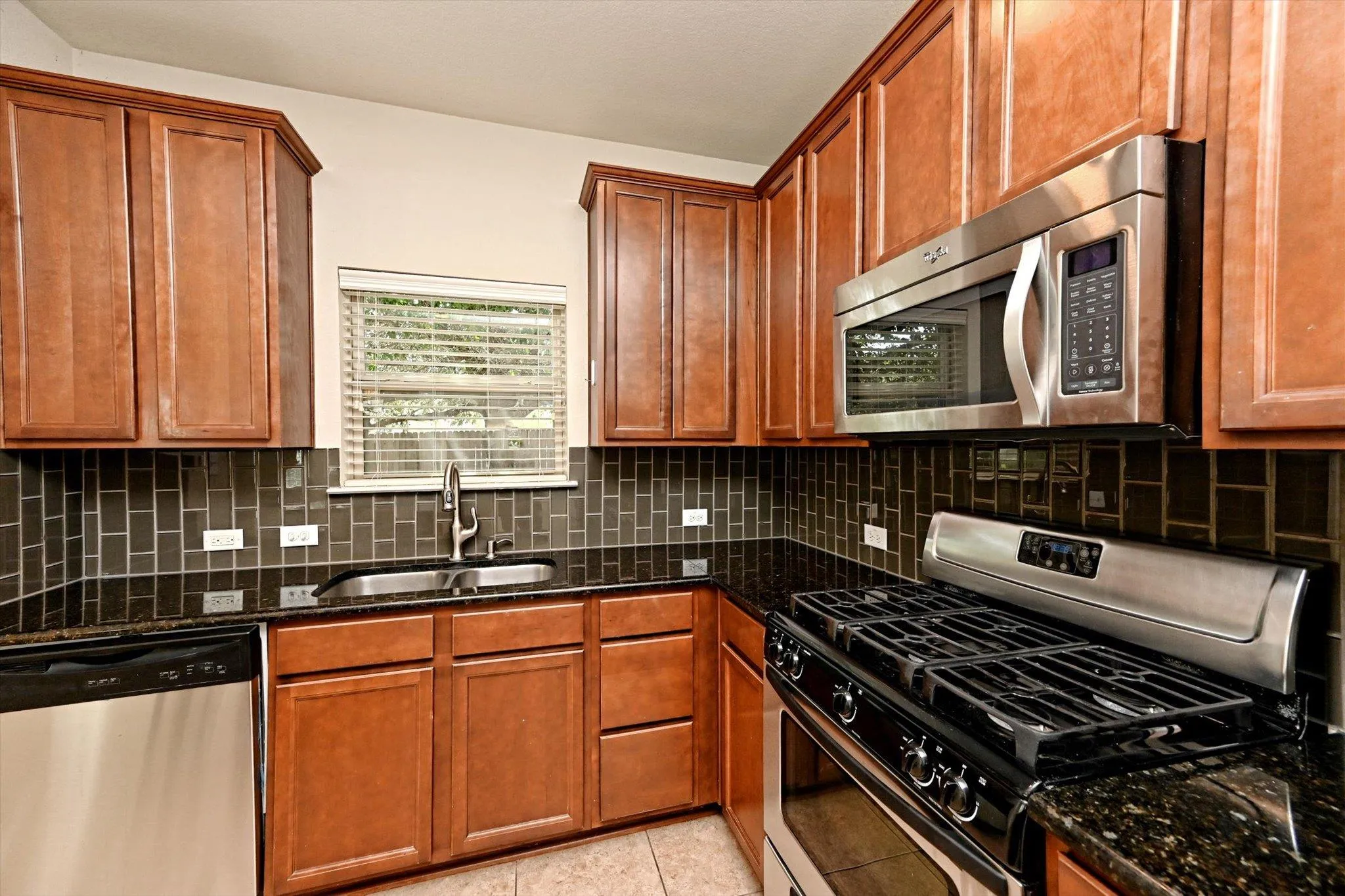 Photo 4 of 7337 MENCHACA RD #32