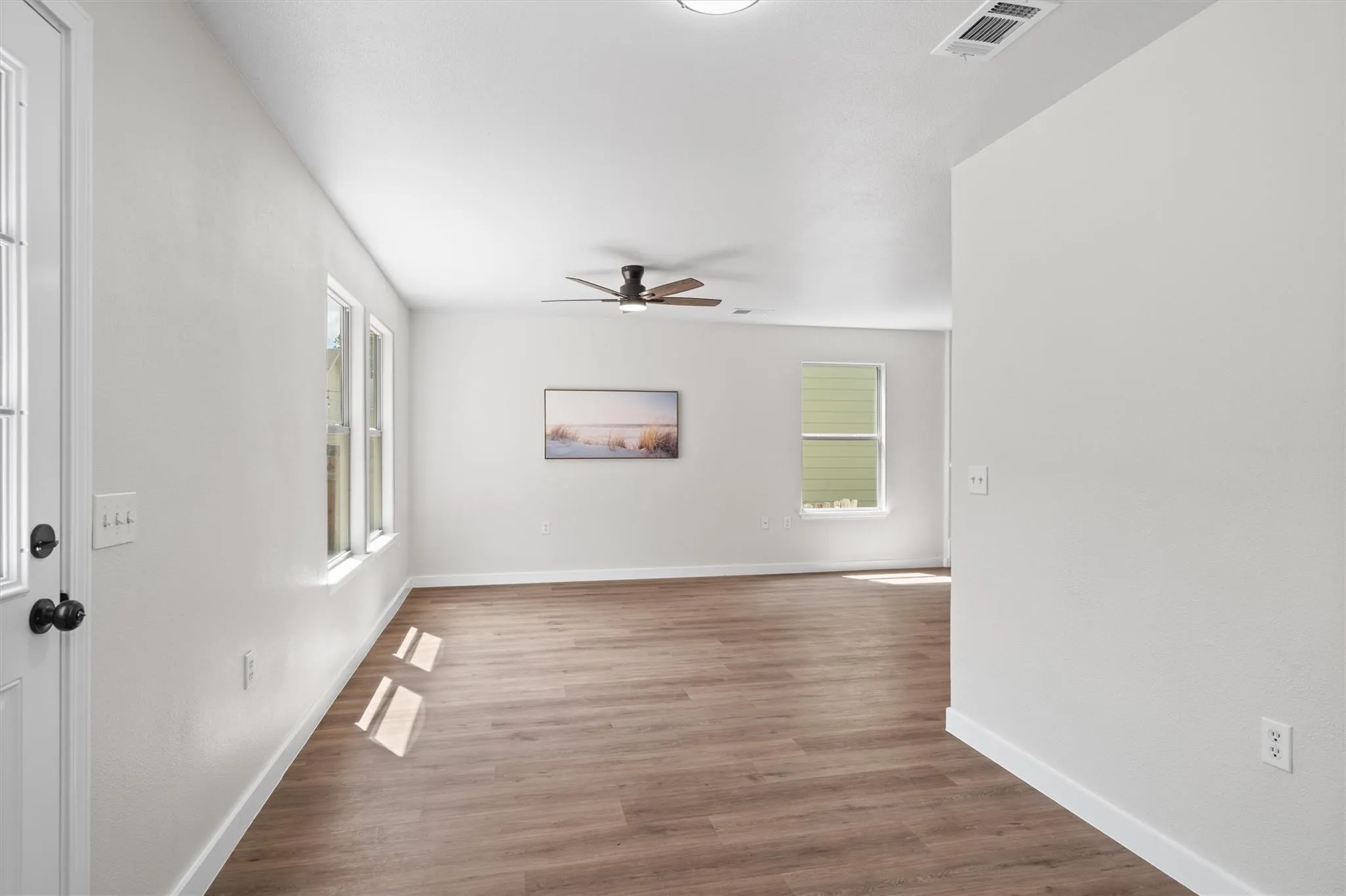Photo 5 of 6113 PERLITA DR