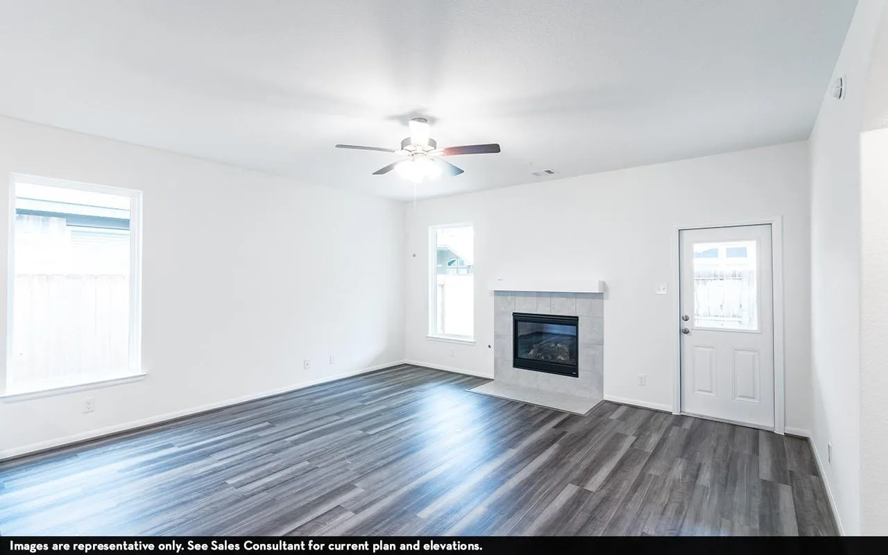 Photo 4 of 802 KAPOK ST