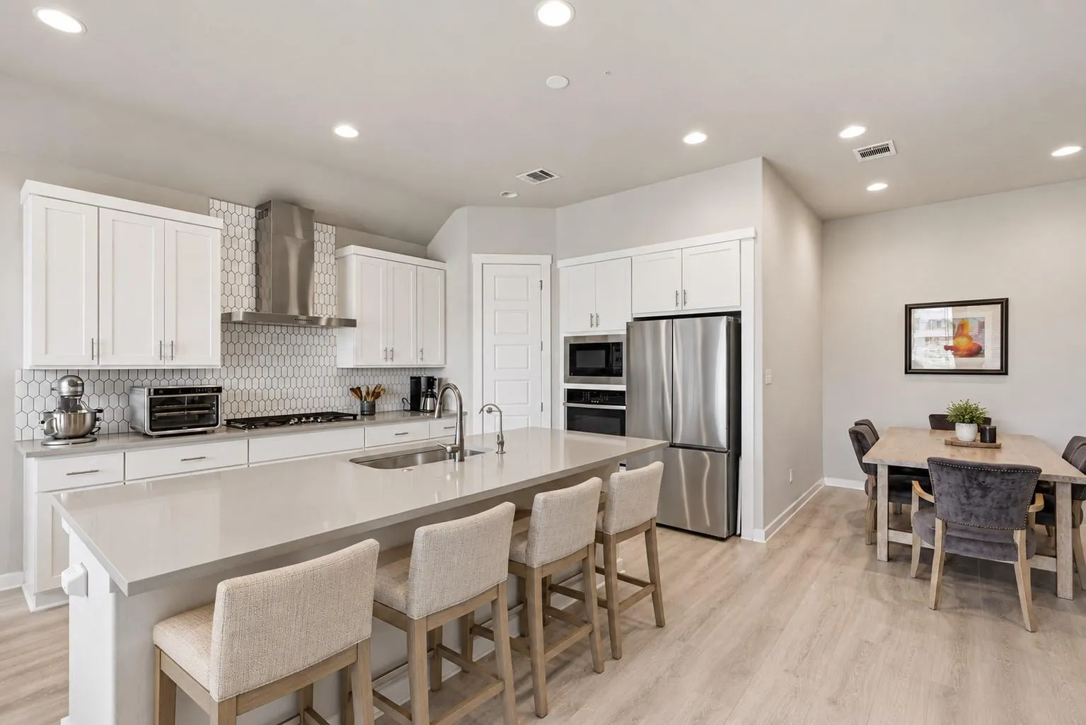 Photo 4 of 461 COYOTE CREEK WAY