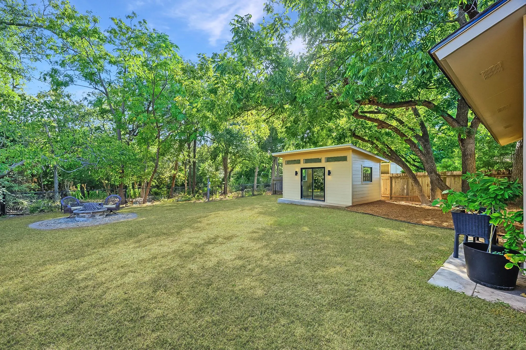 Photo 4 of 5005 GANYMEDE DR