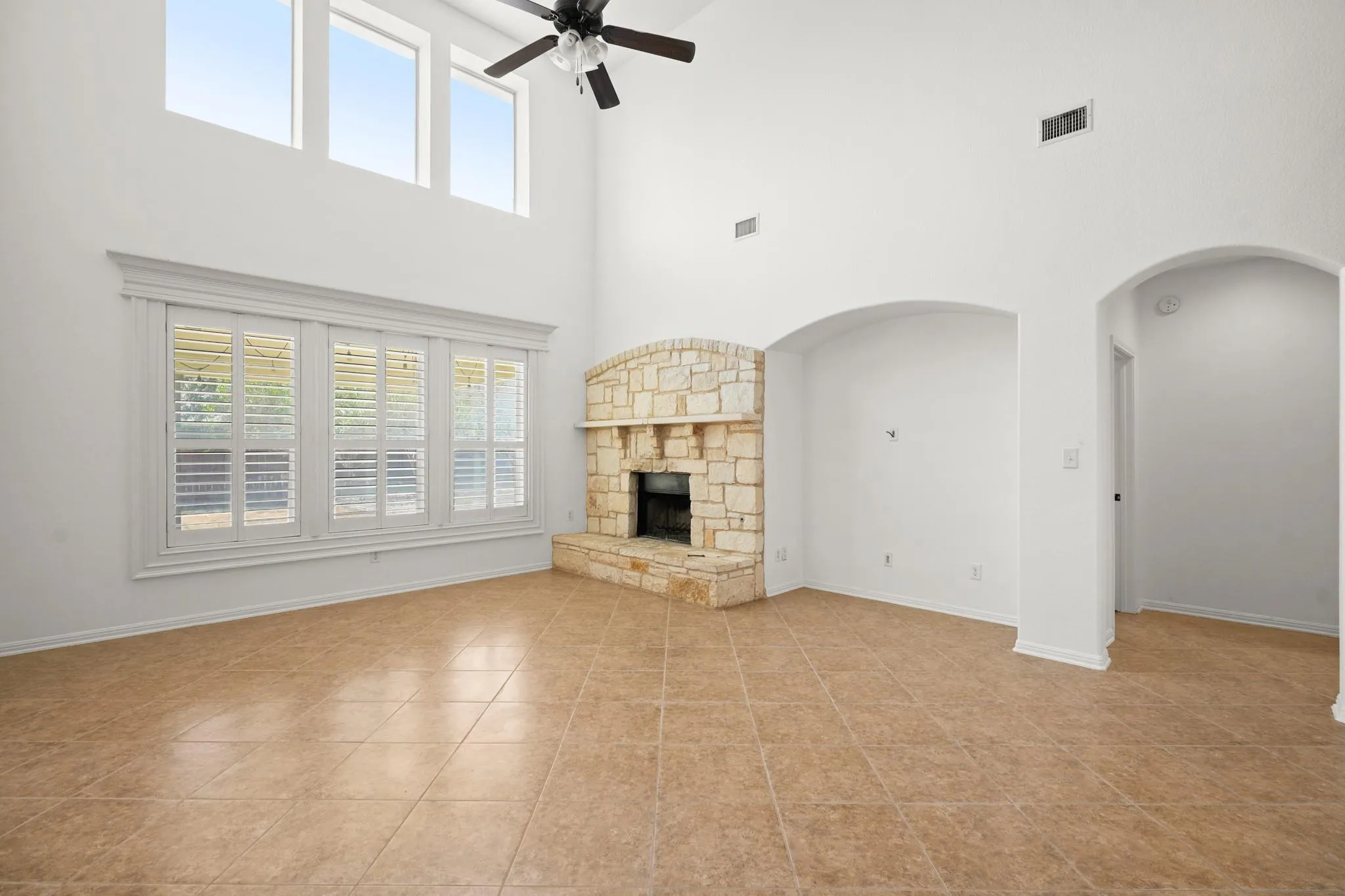 Photo 2 of 18905 CANYON SAGE LN