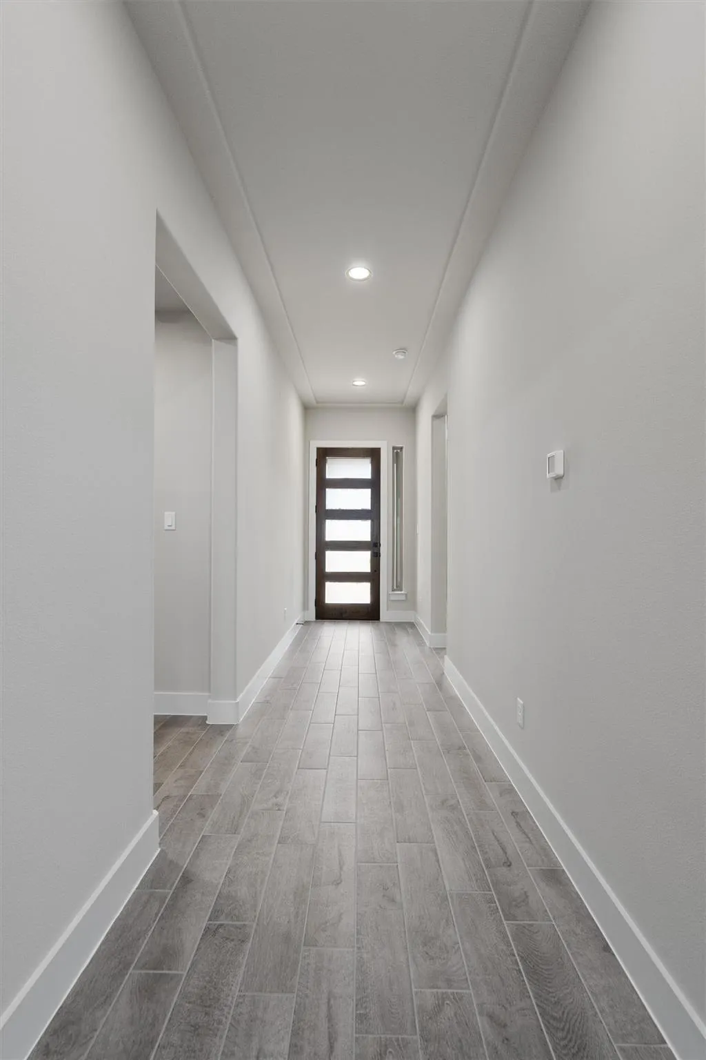 Photo 3 of 212 SCENIC HILLS CIR