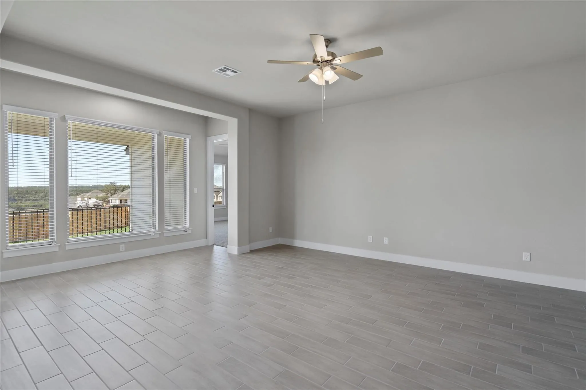 Photo 4 of 228 SCENIC HILLS CIR